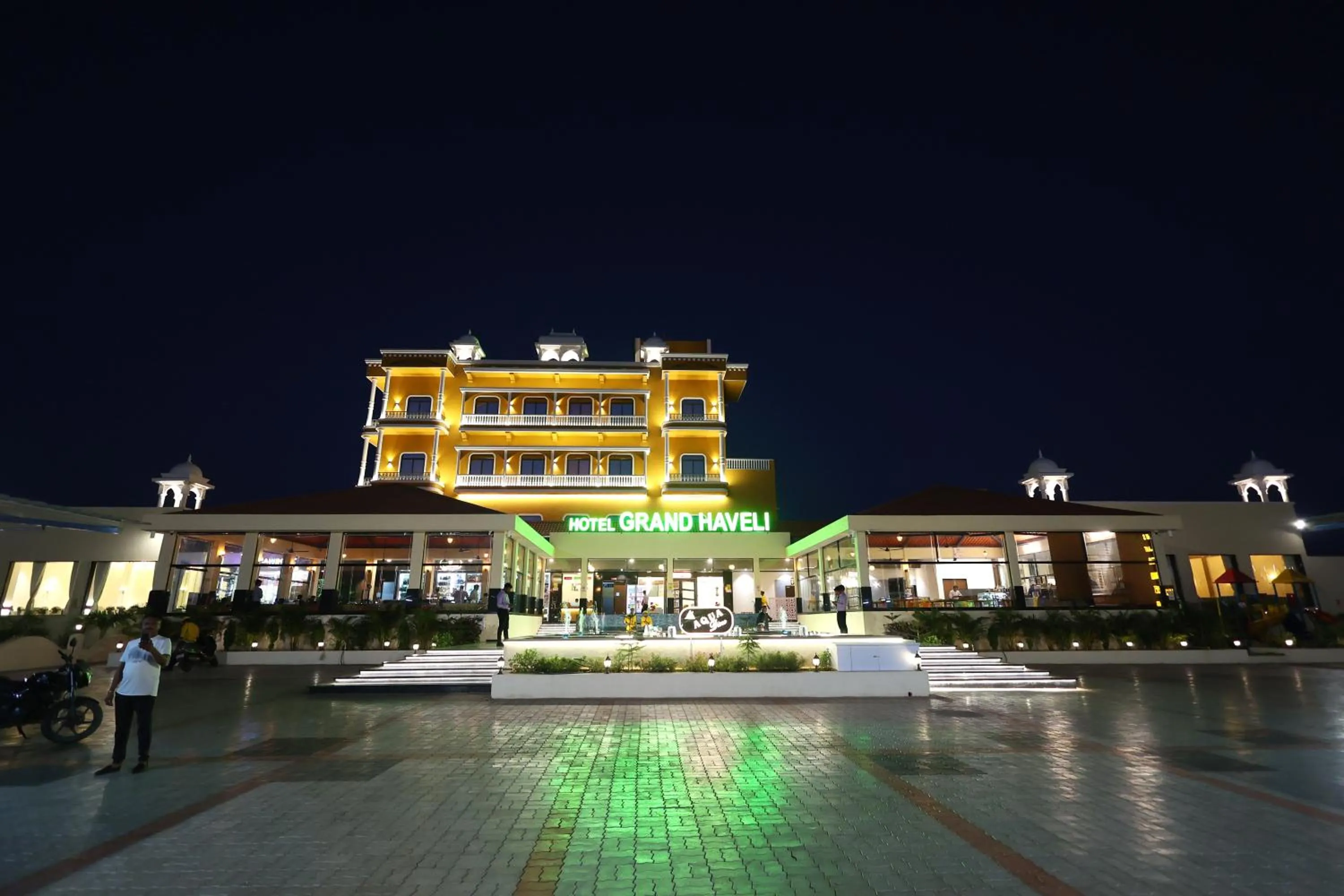 Property building in Hotel Grand Haveli