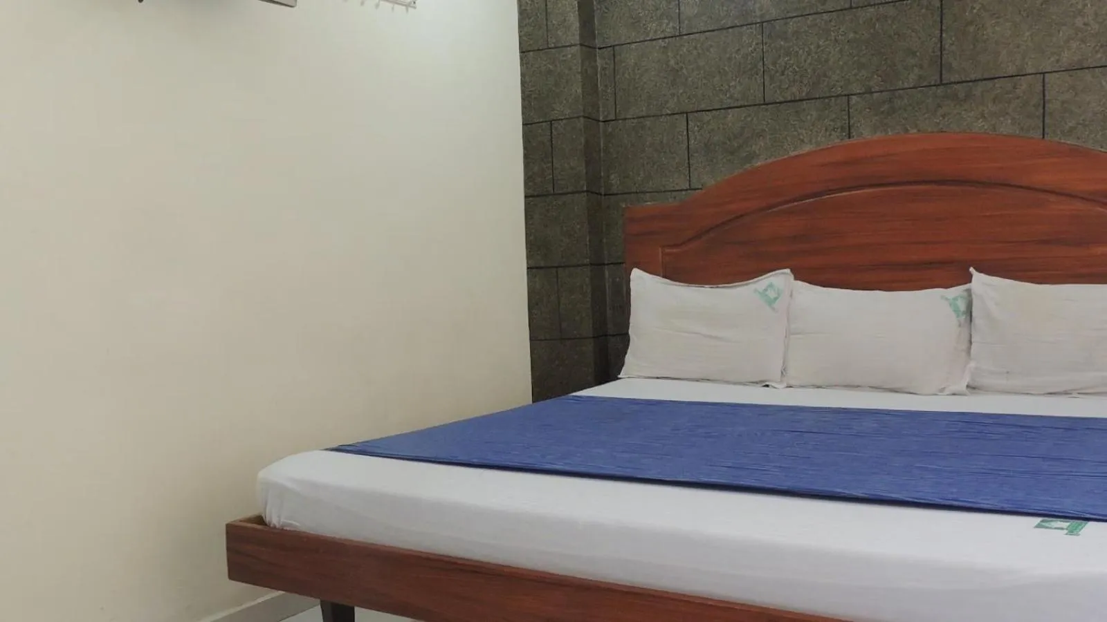 Bed in Ferdin Home Stay