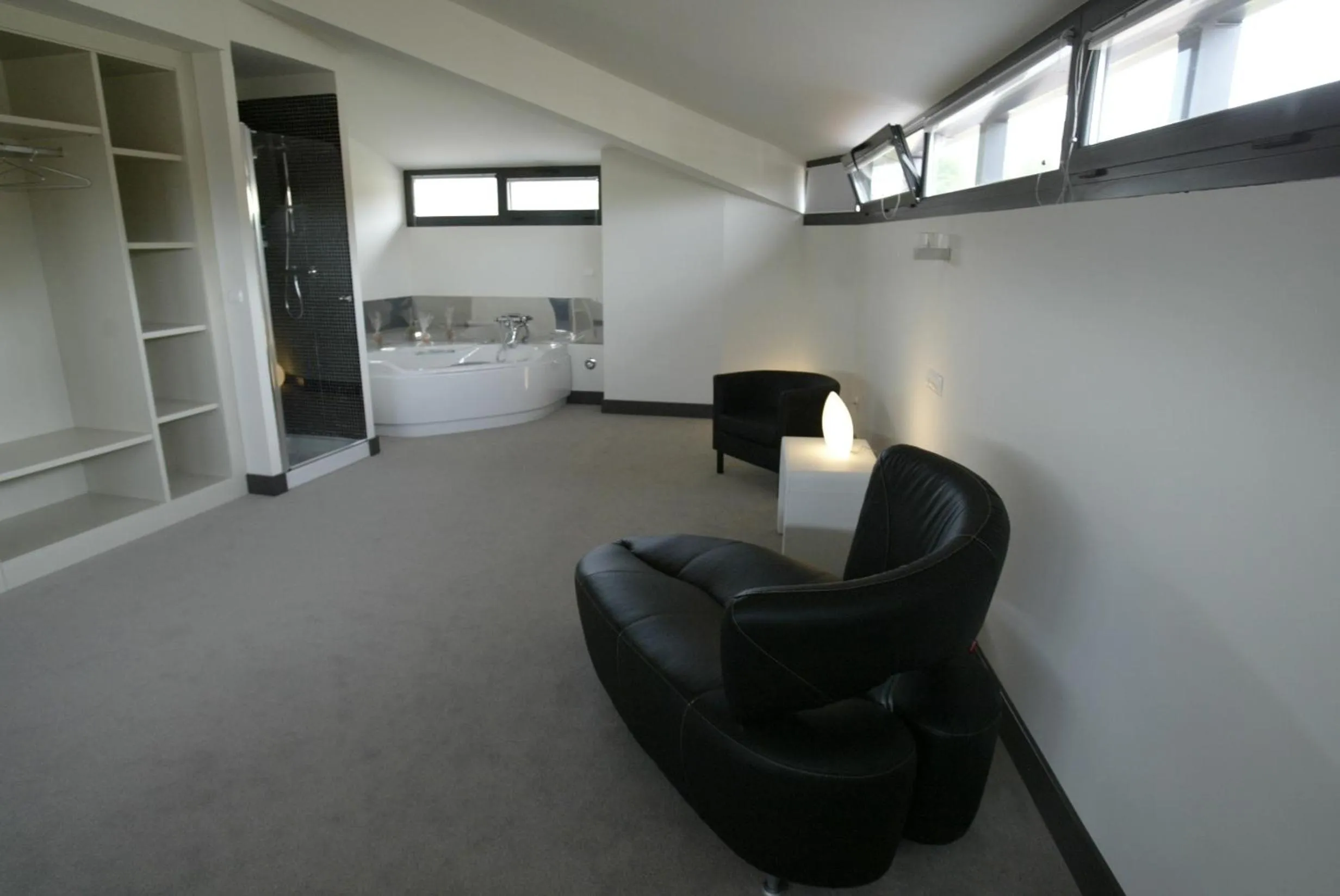 Photo of the whole room in Hotel Teratermal