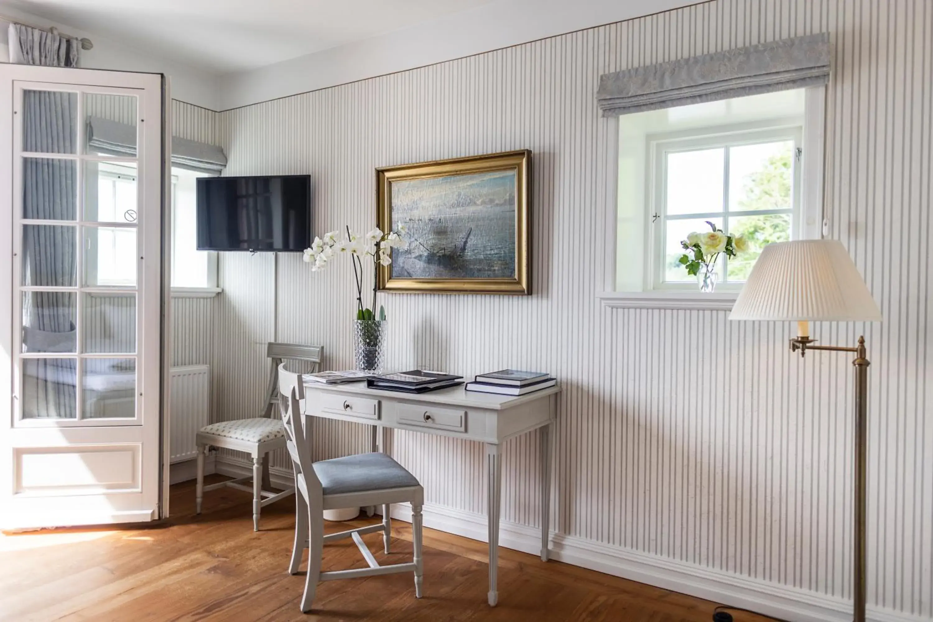 Deluxe Double Room with Balcony and Sea View in Dyvig Badehotel Deluxe Double Room with Balcony and Sea View in Dyvig Badehotel