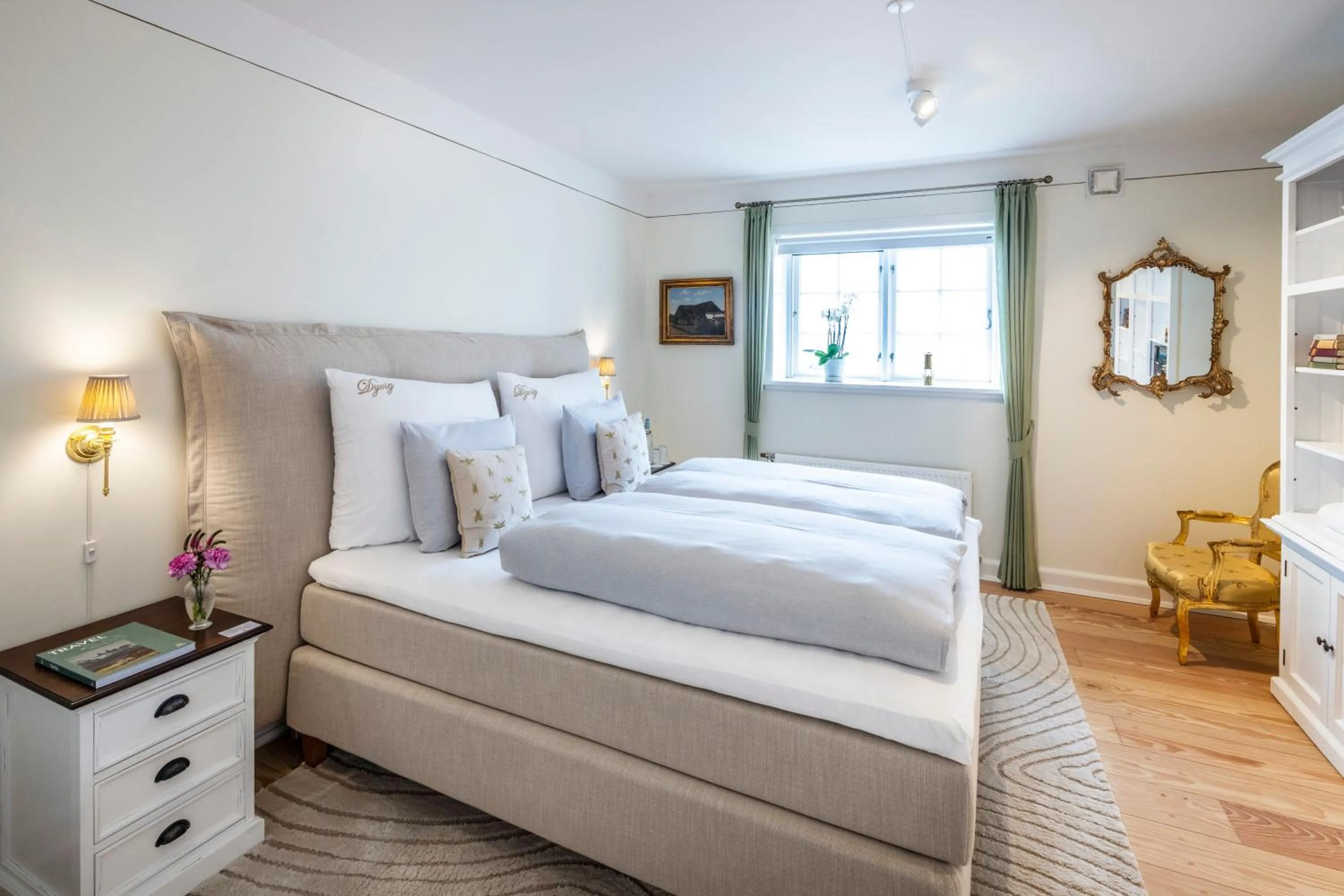 Bed in Dyvig Badehotel