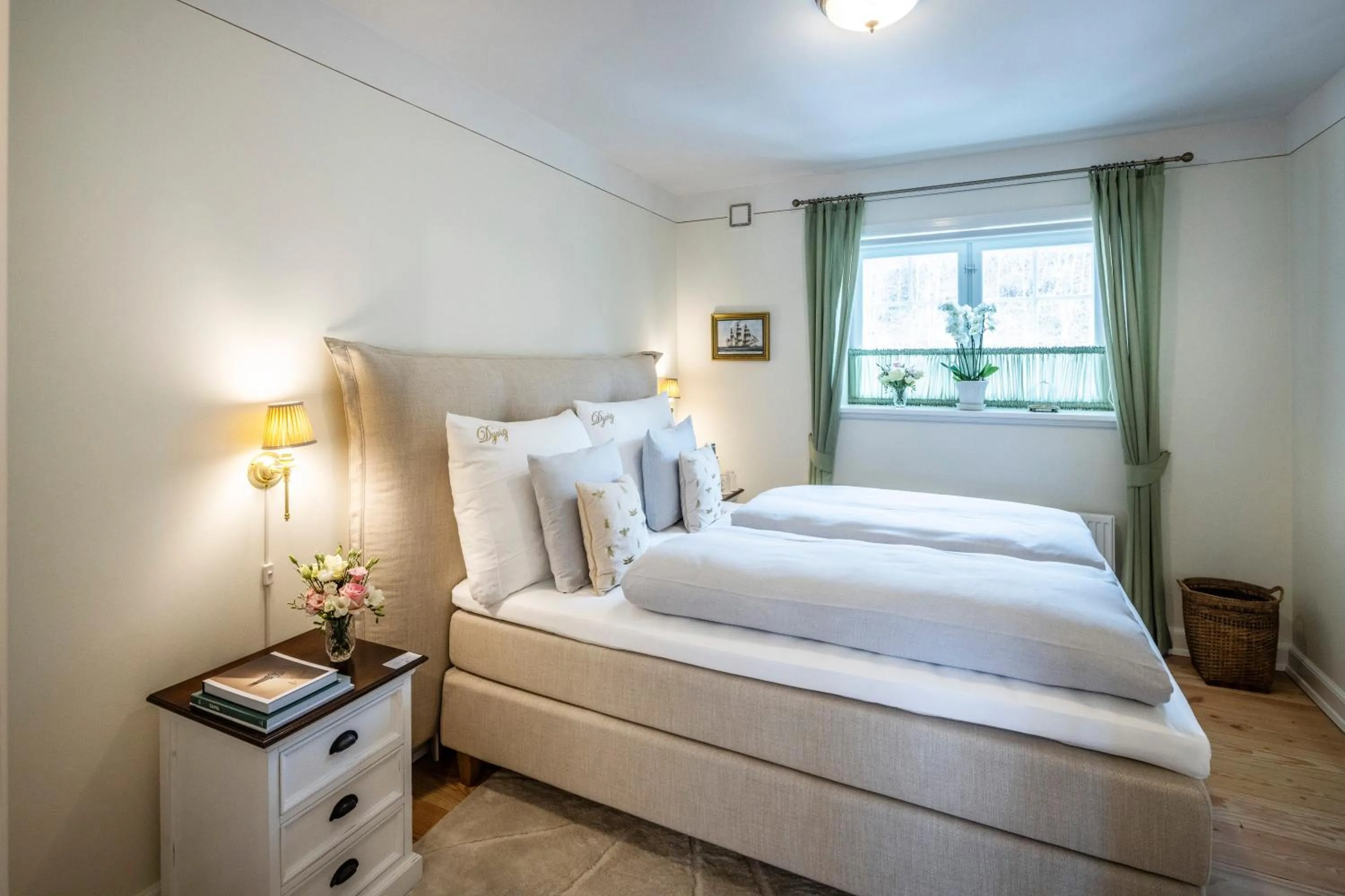 Bed in Dyvig Badehotel