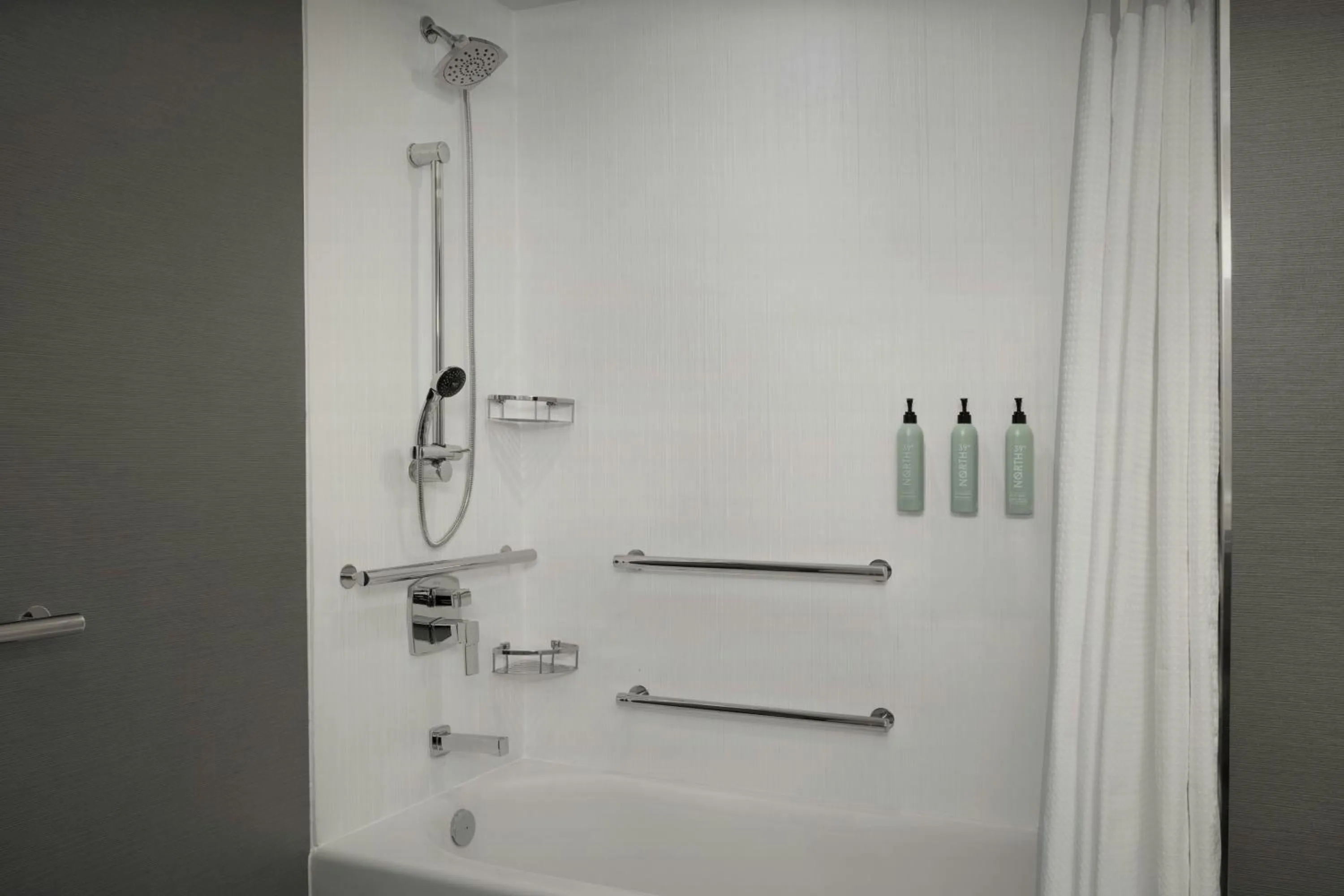 Photo of the whole room in Courtyard by Marriott Antioch Pittsburg