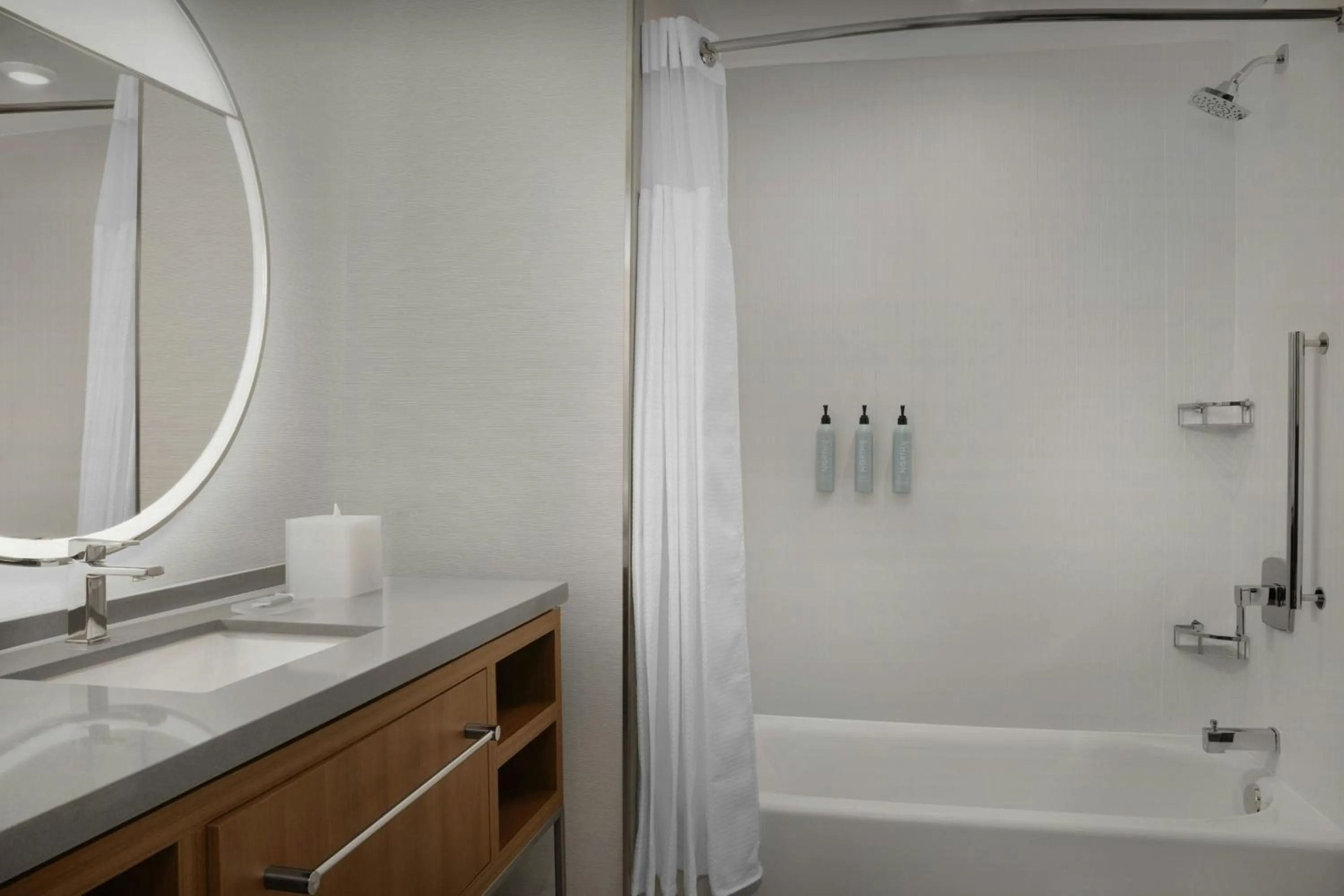 Bathroom in Courtyard by Marriott Antioch Pittsburg