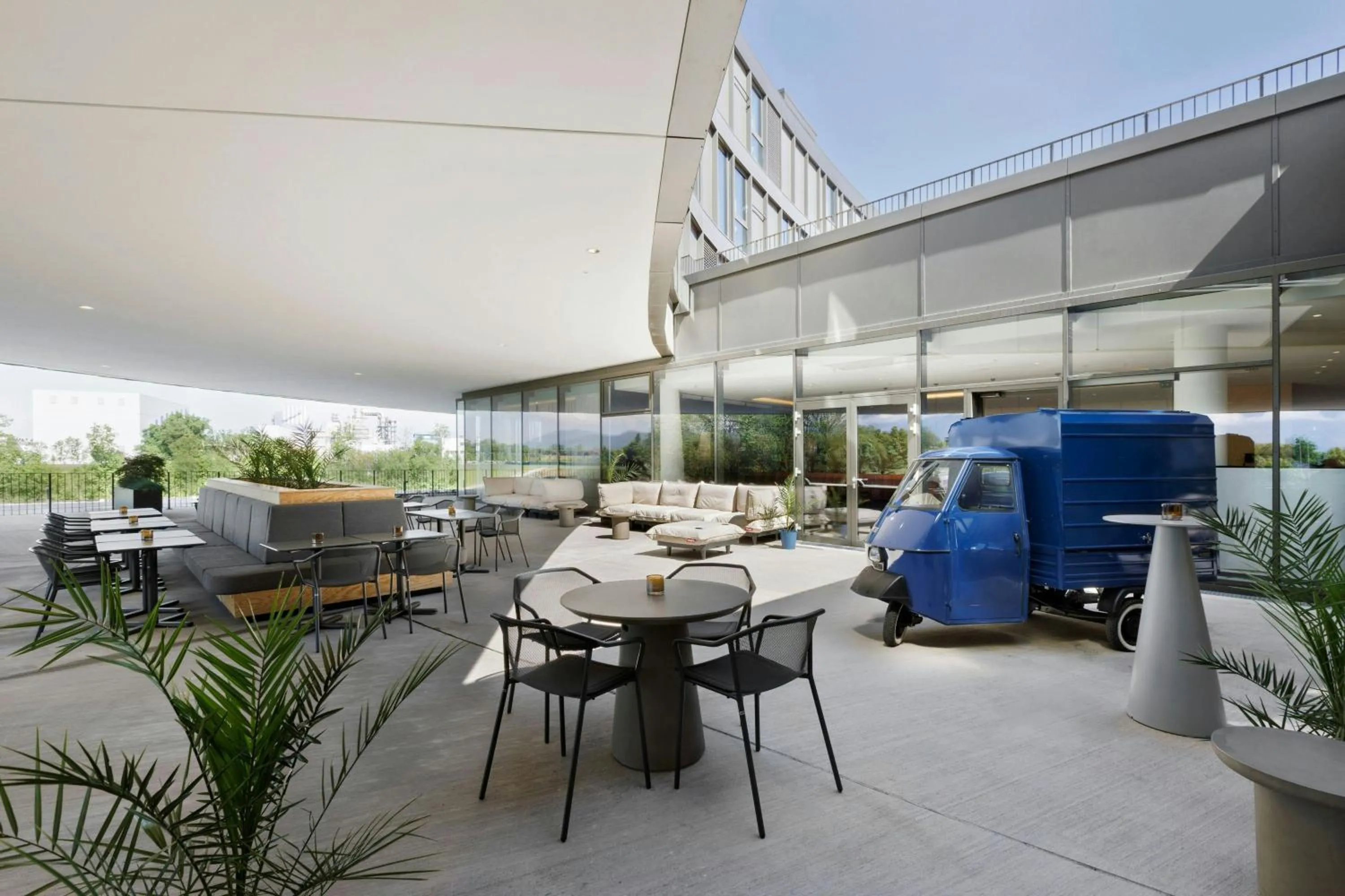 Restaurant/places to eat in The Passenger, a Tribute Portfolio Hotel