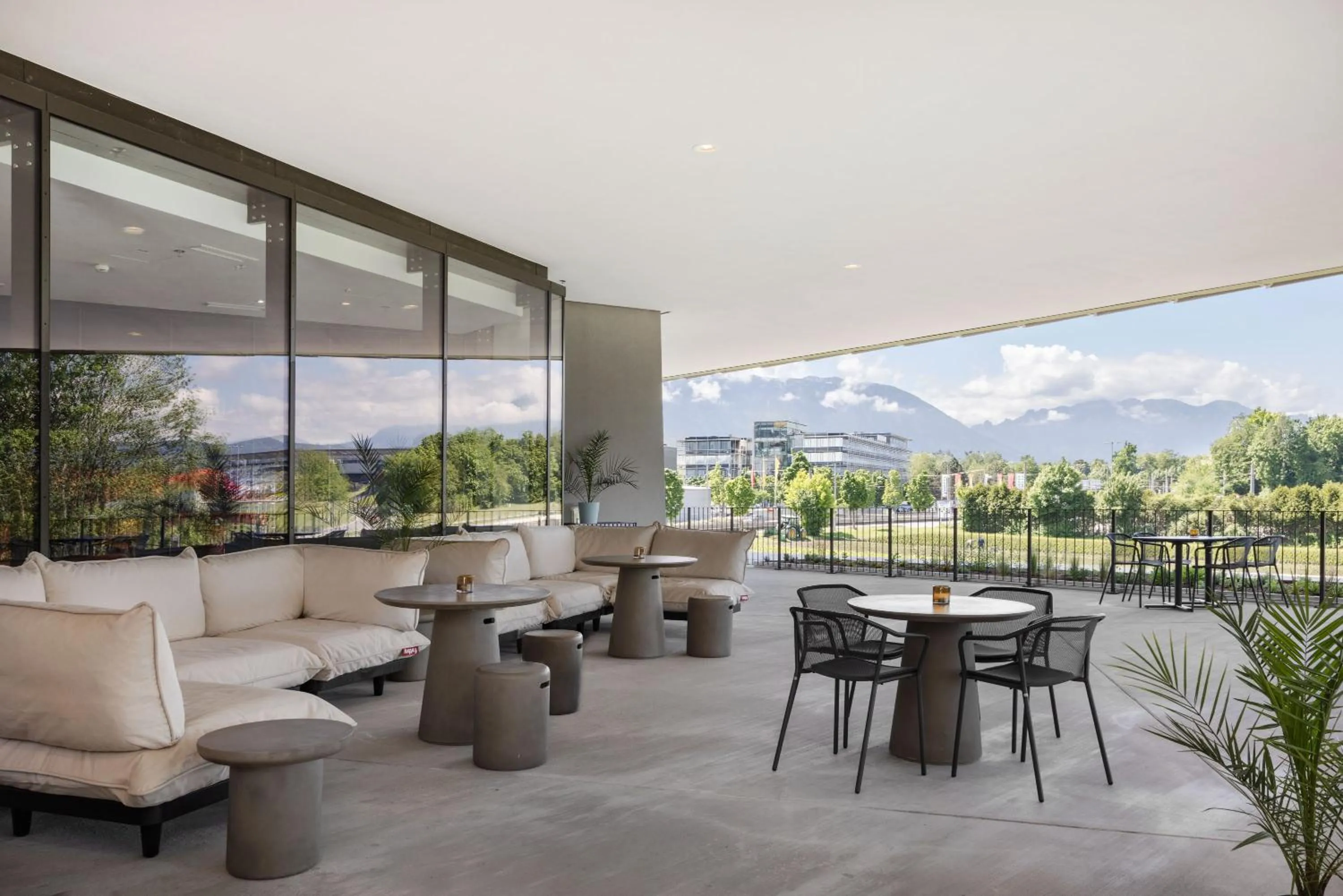 Restaurant/places to eat in The Passenger, a Tribute Portfolio Hotel