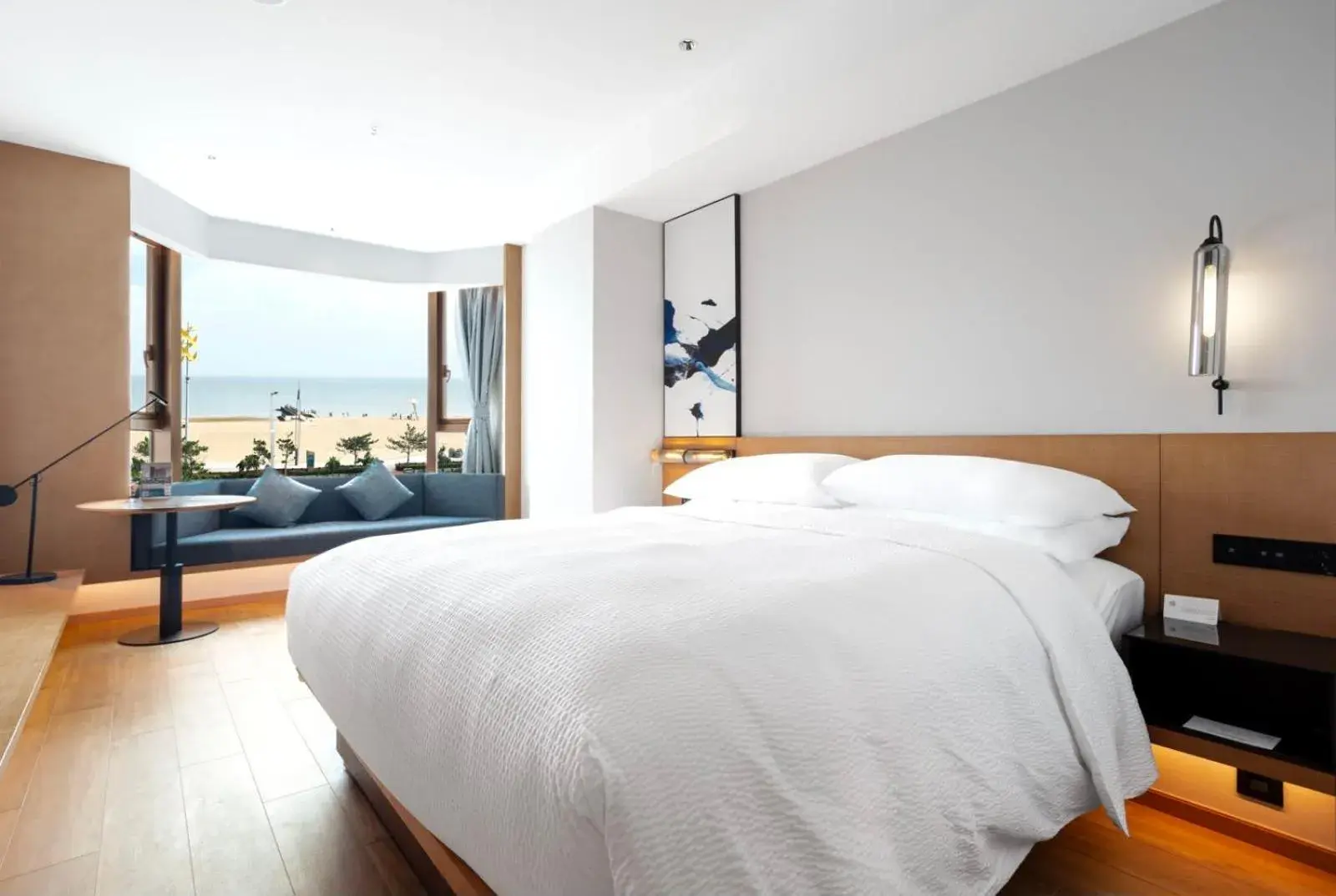 Superior King Room with Ocean View in Fairfield by Marriott Yantai Superior King Room with Ocean View in Fairfield by Marriott Yantai