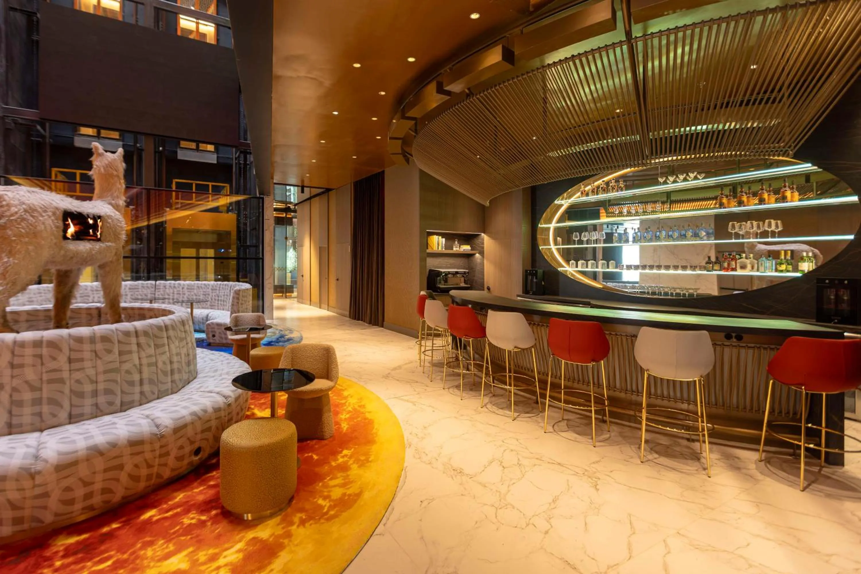 Lounge or bar in Nhow Lima