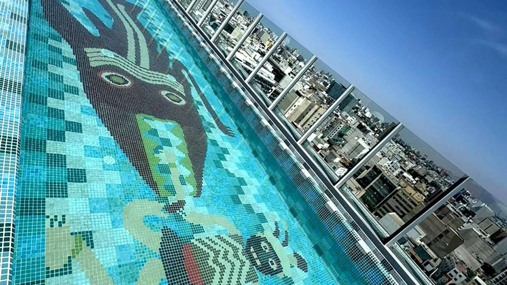 Pool view in Nhow Lima