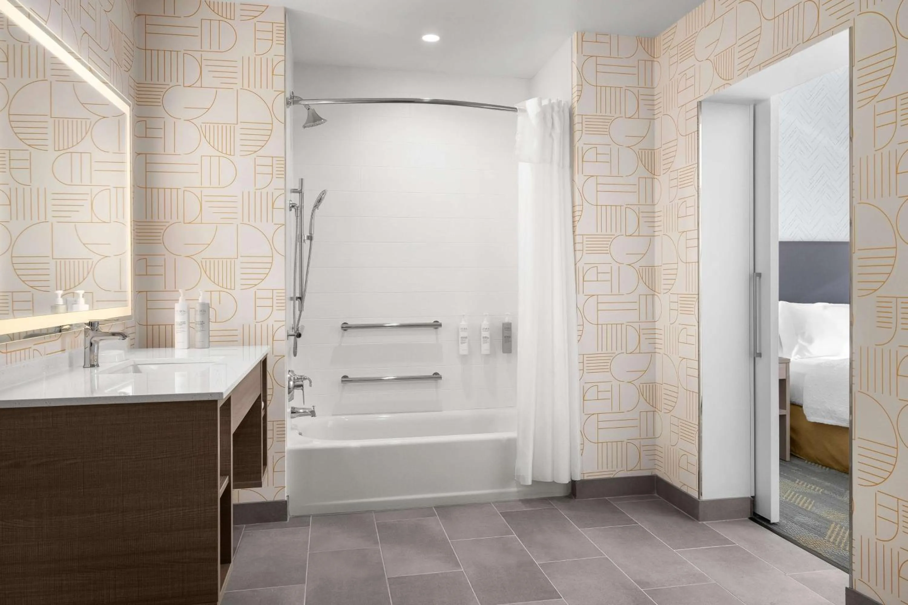 Bathroom in Home2 Suites By Hilton Eureka