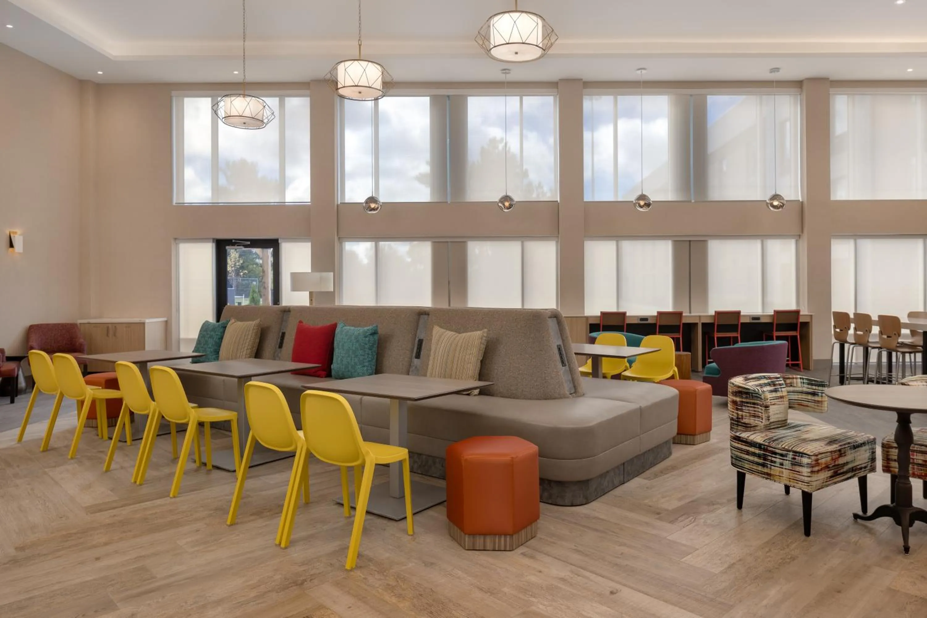 Property building in Home2 Suites By Hilton Kitchener