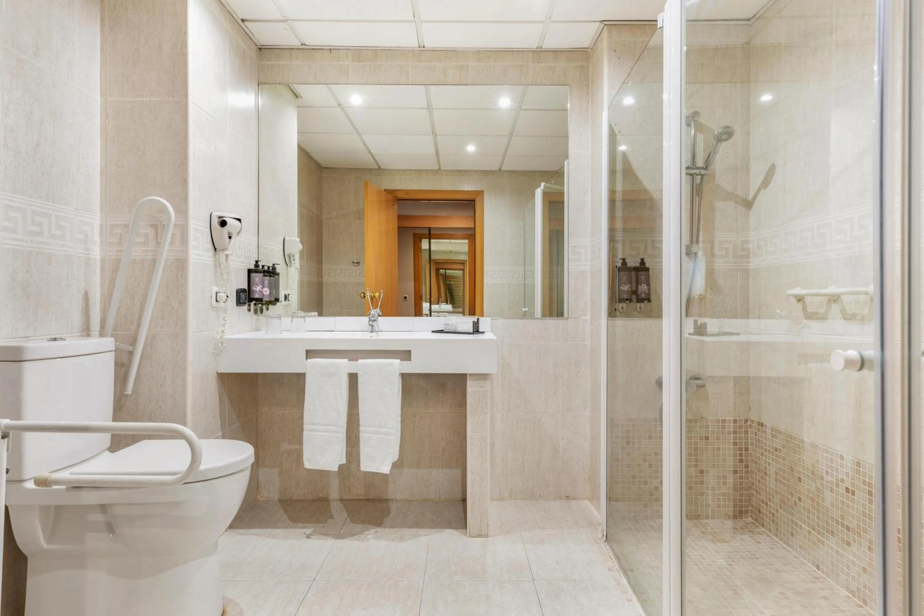 Bathroom in Hotel Best Mojácar