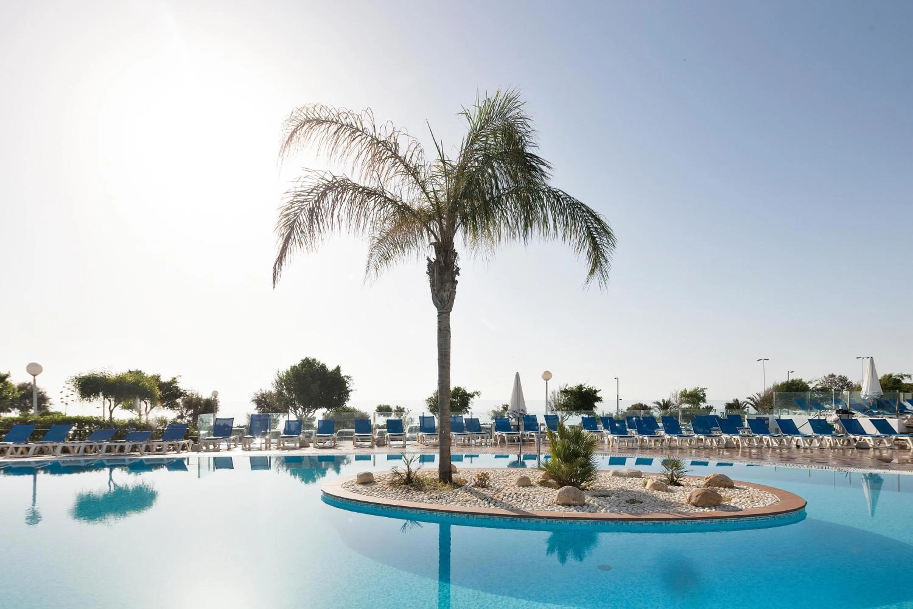 Swimming pool in Hotel Best Mojácar