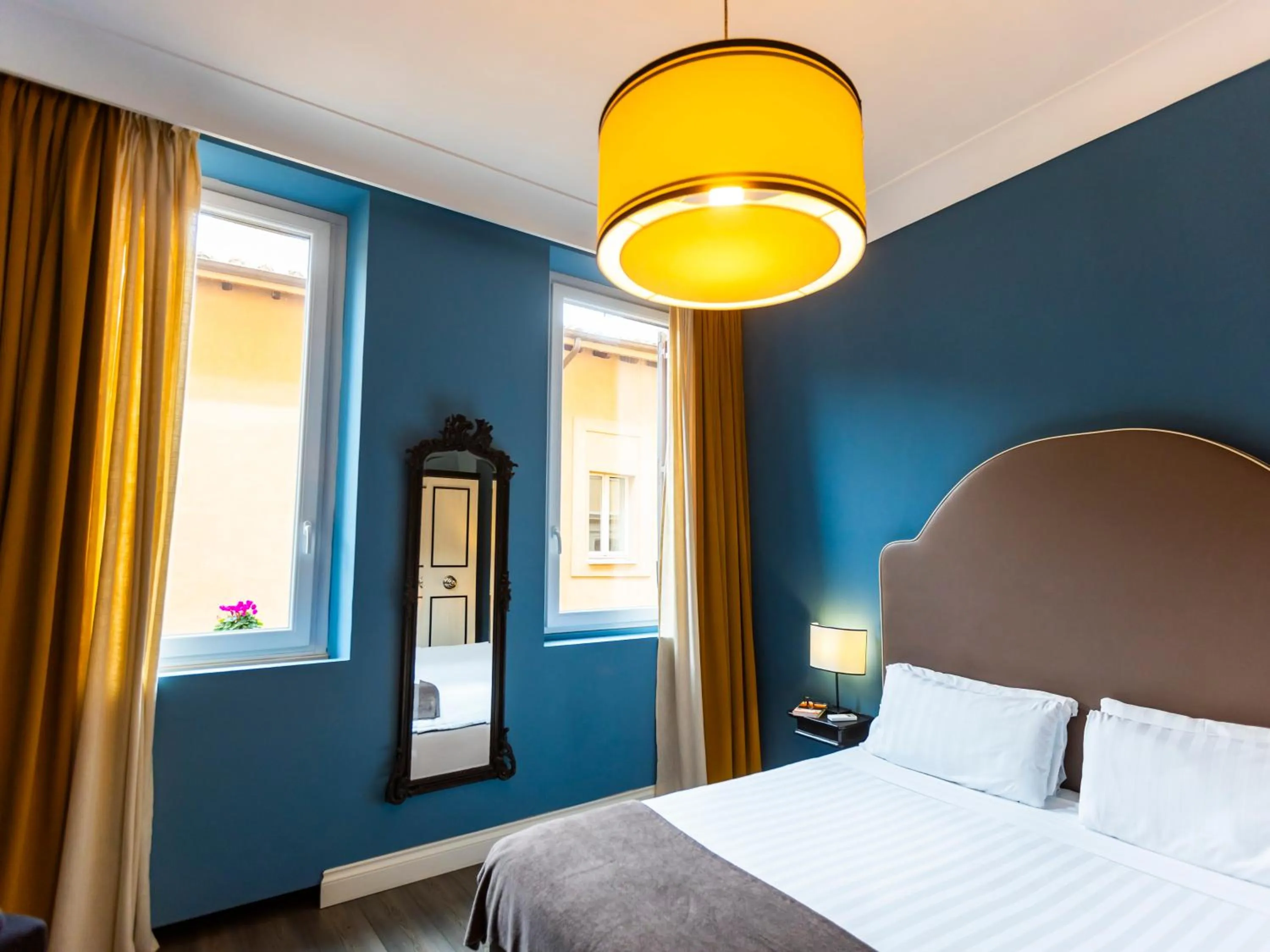 Photo of the whole room, Bed in JB Relais- Campo de' Fiori