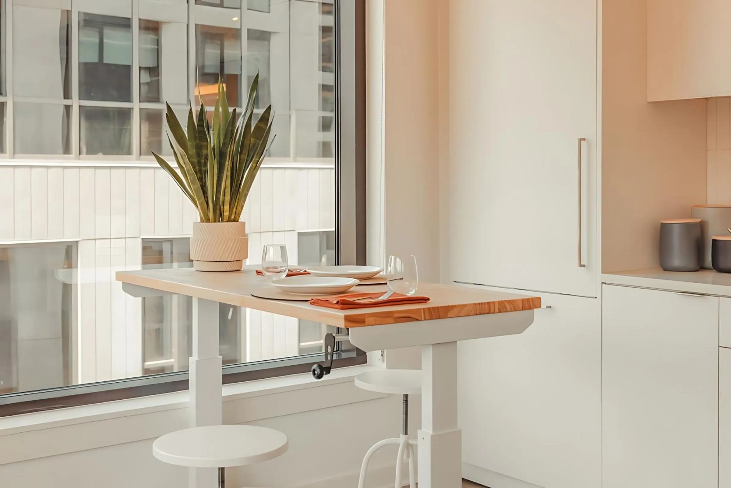 Dining area in Scout Living, powered by Placemakr - Midtown