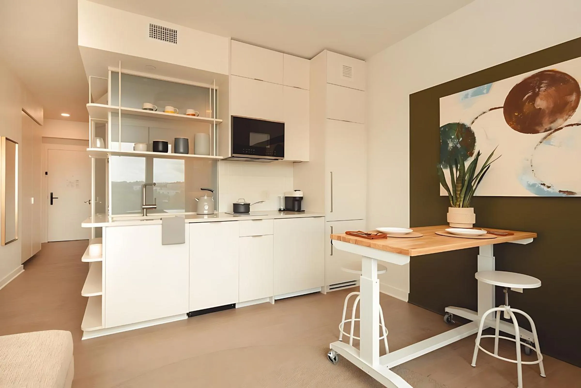 Kitchen or kitchenette in Scout Living, powered by Placemakr - Midtown