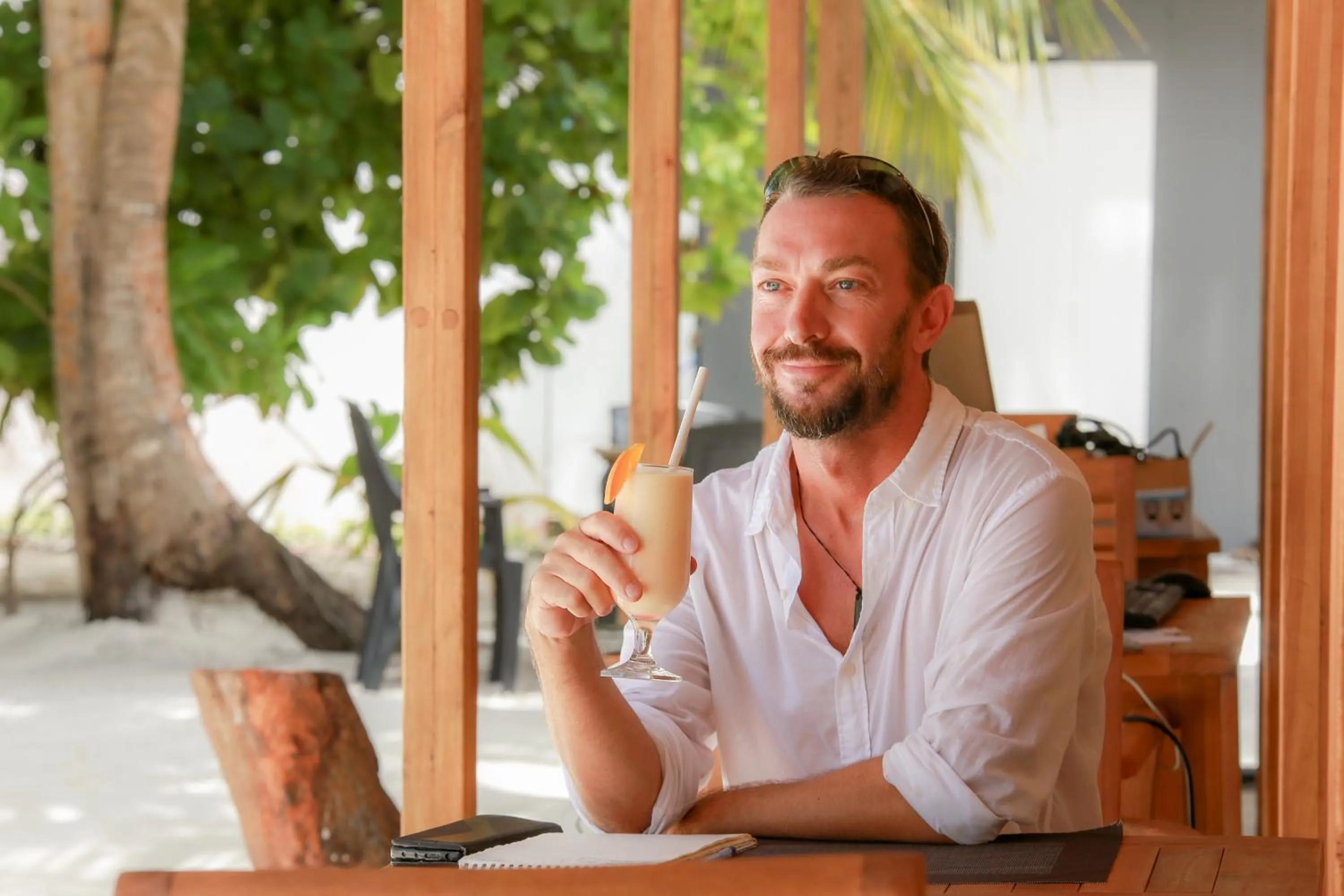 Restaurant/places to eat in Wave Crest Retreat