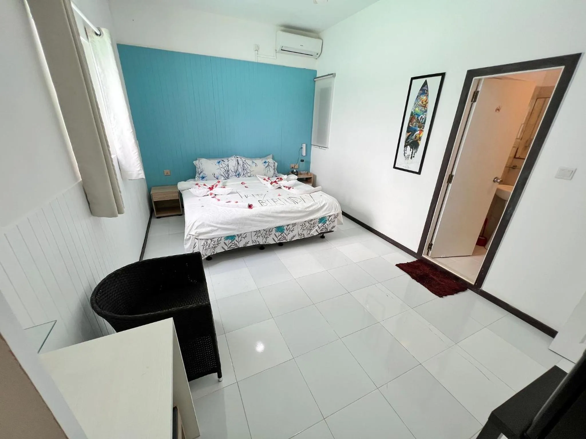 Bed in Wave Crest Retreat