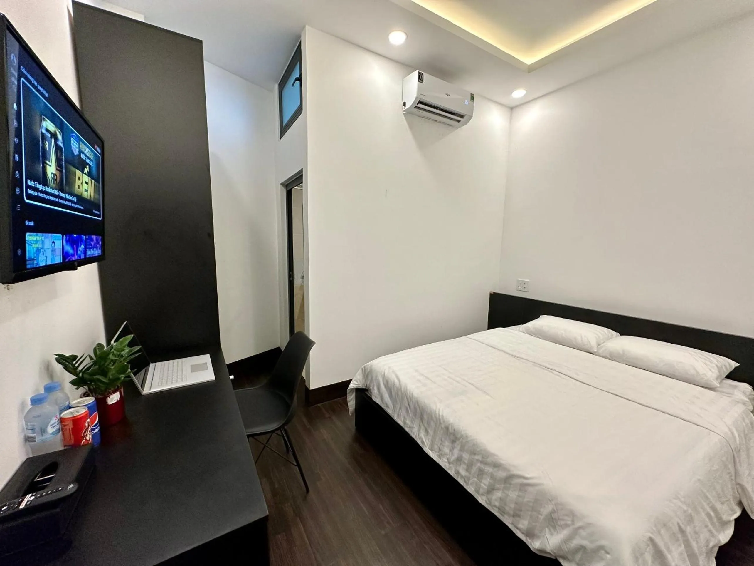 Photo of the whole room, Bed in Motel Victoria