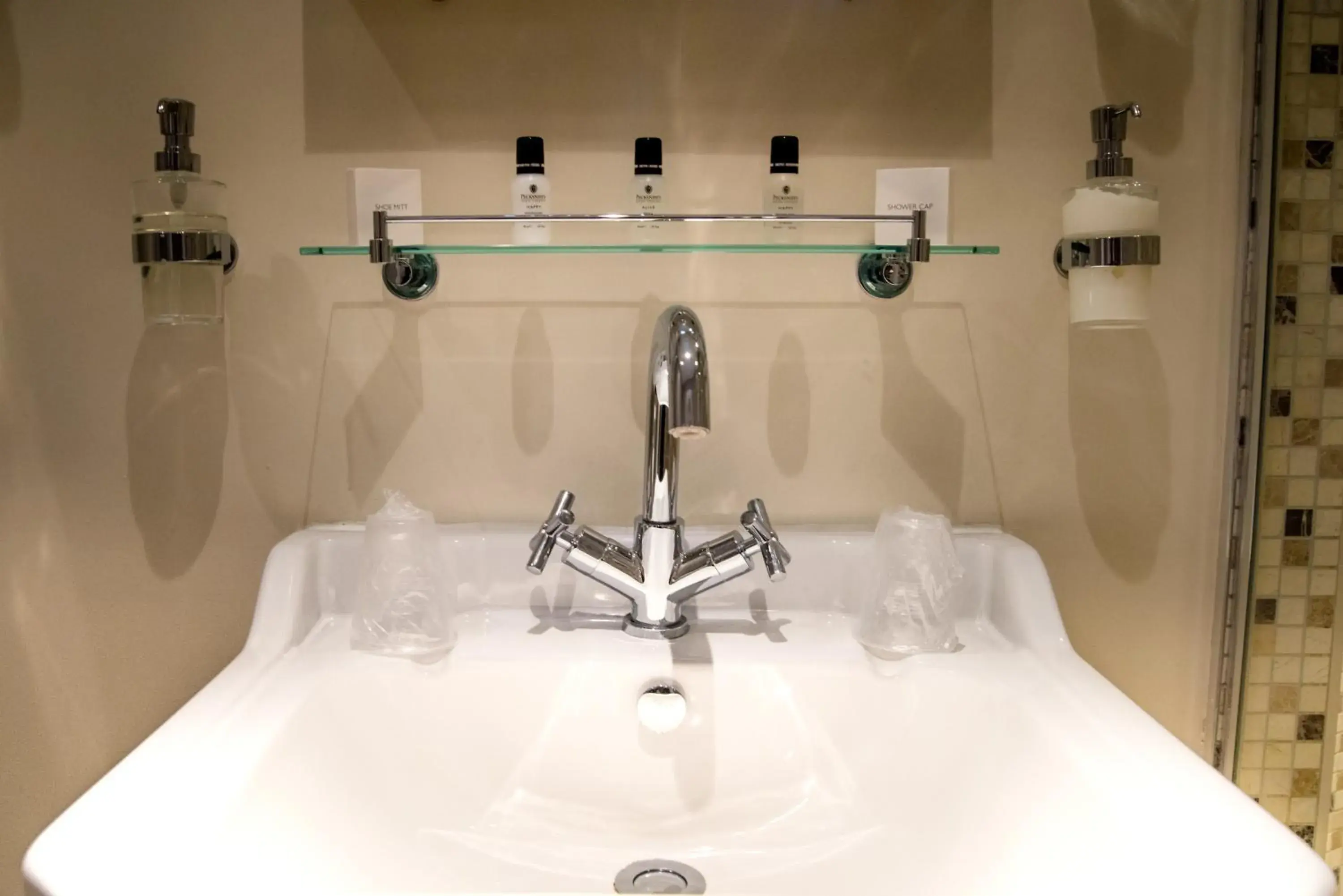 Superior Double Room in Gwesty'r Emlyn Hotel Superior Double Room in Gwesty'r Emlyn Hotel