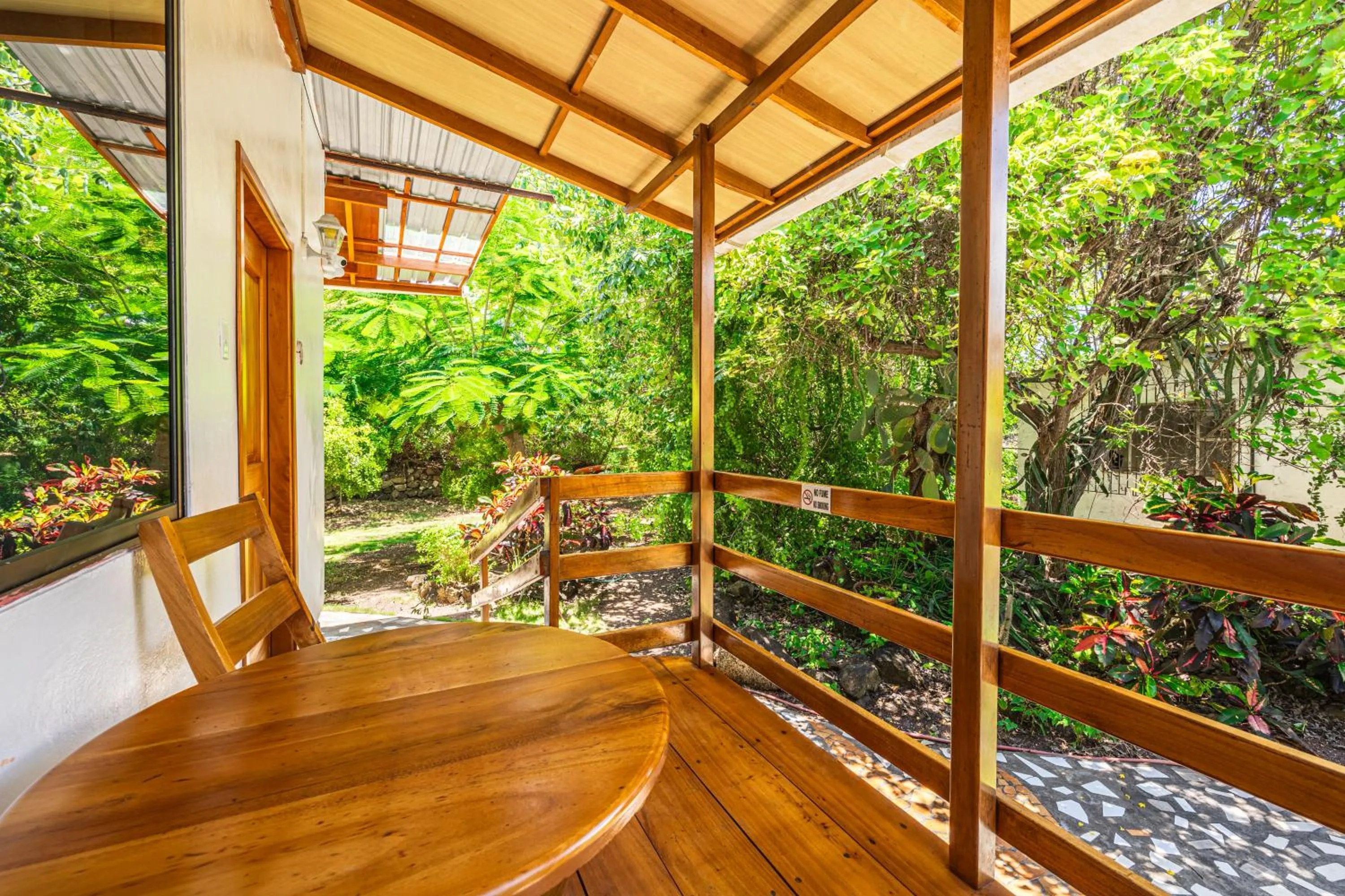 Balcony/Terrace in La Peregrina Galapagos B&B