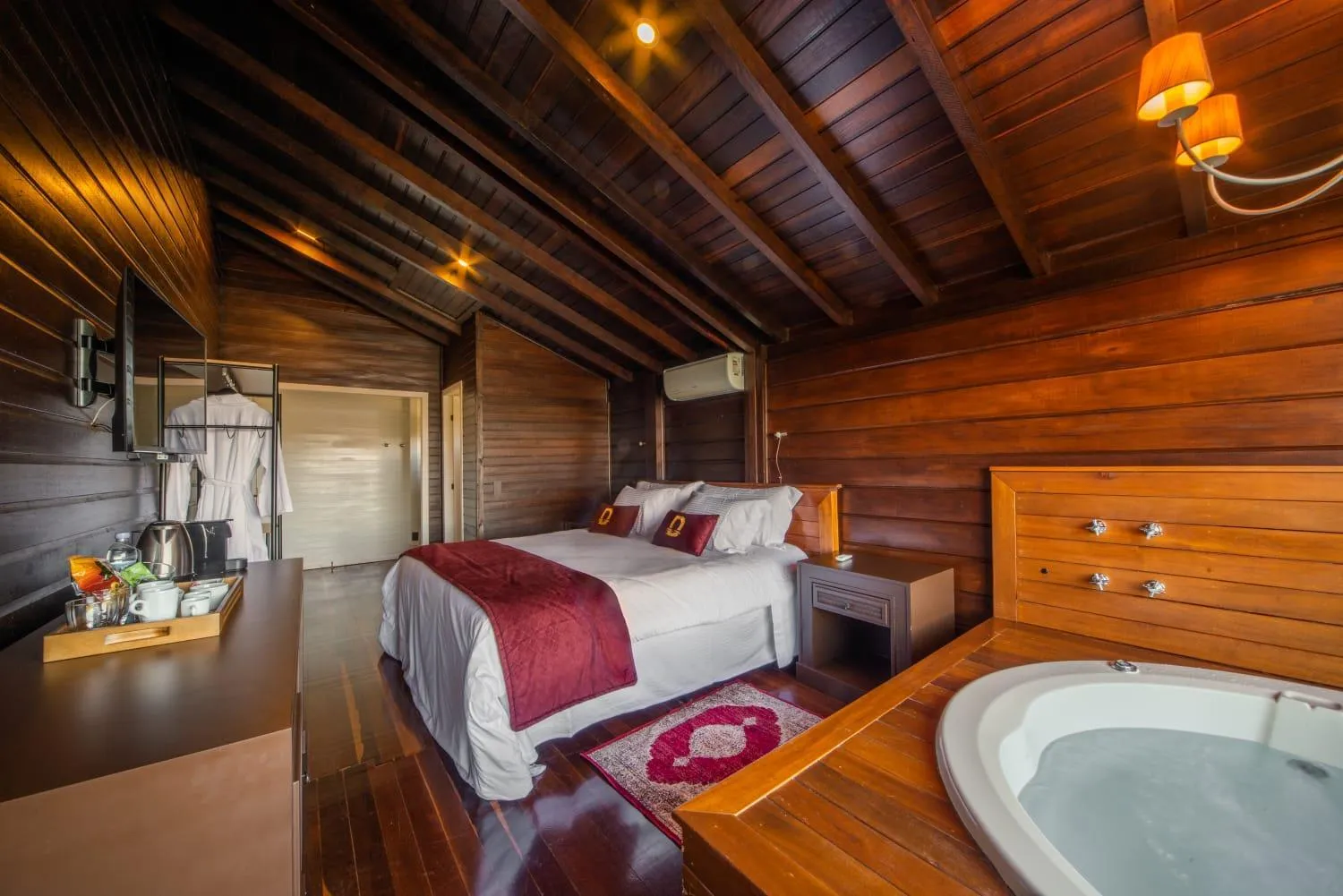 Photo of the whole room, Bed in Divisa Experience Resort