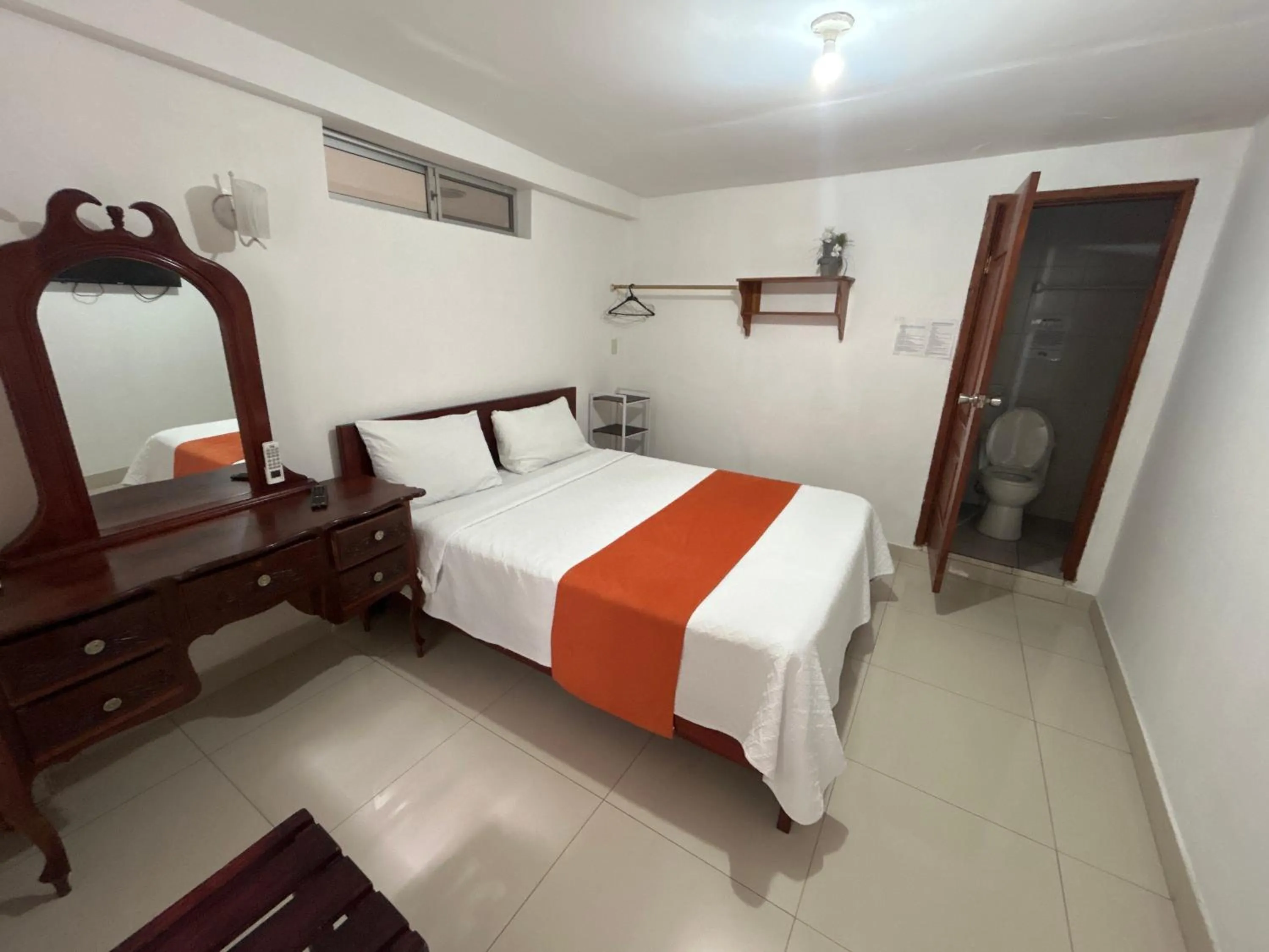 Bed in Hostal Sir Francis Drake