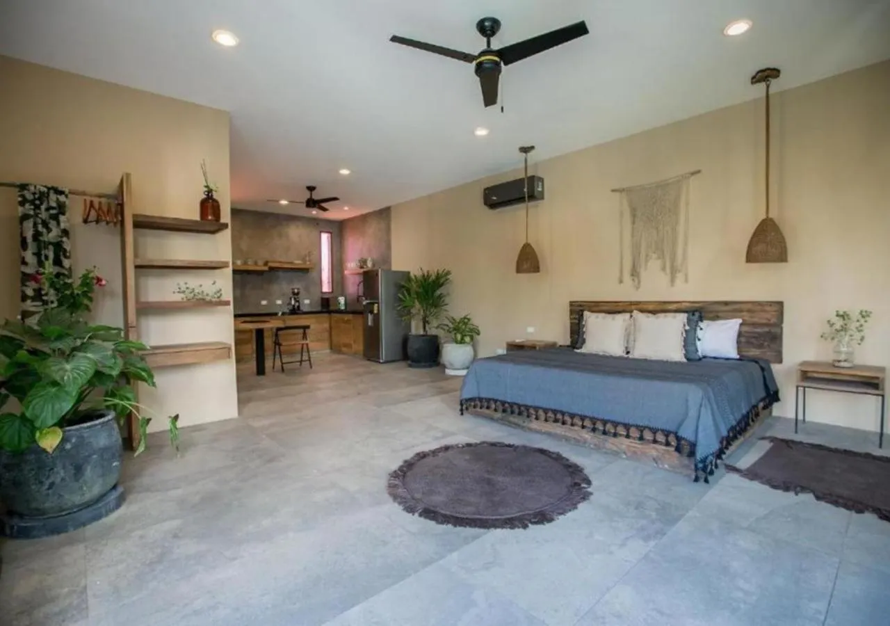 Photo of the whole room, Bed in XscapeTulum