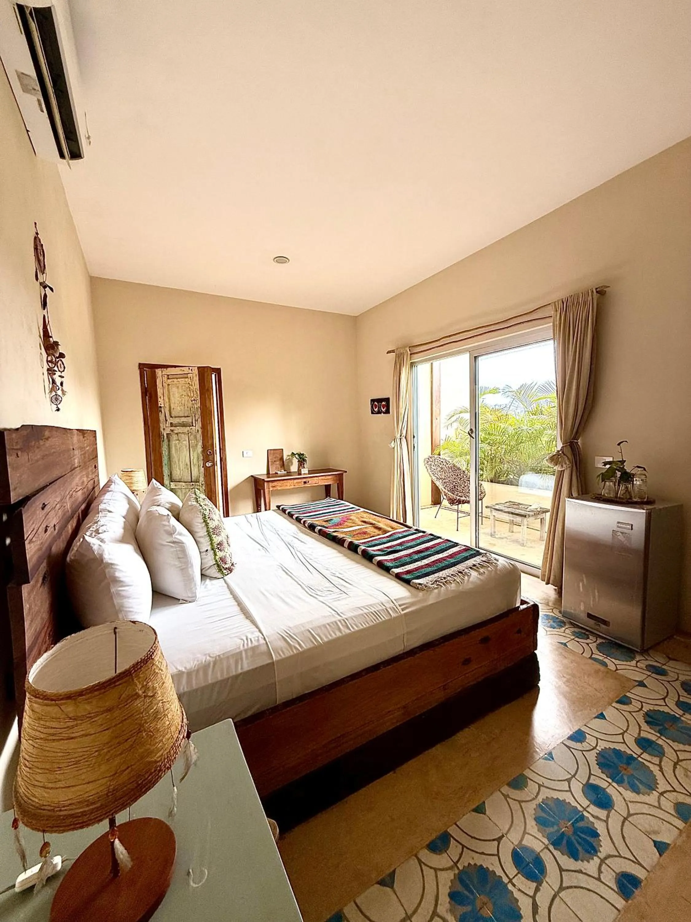 Photo of the whole room, Bed in XscapeTulum