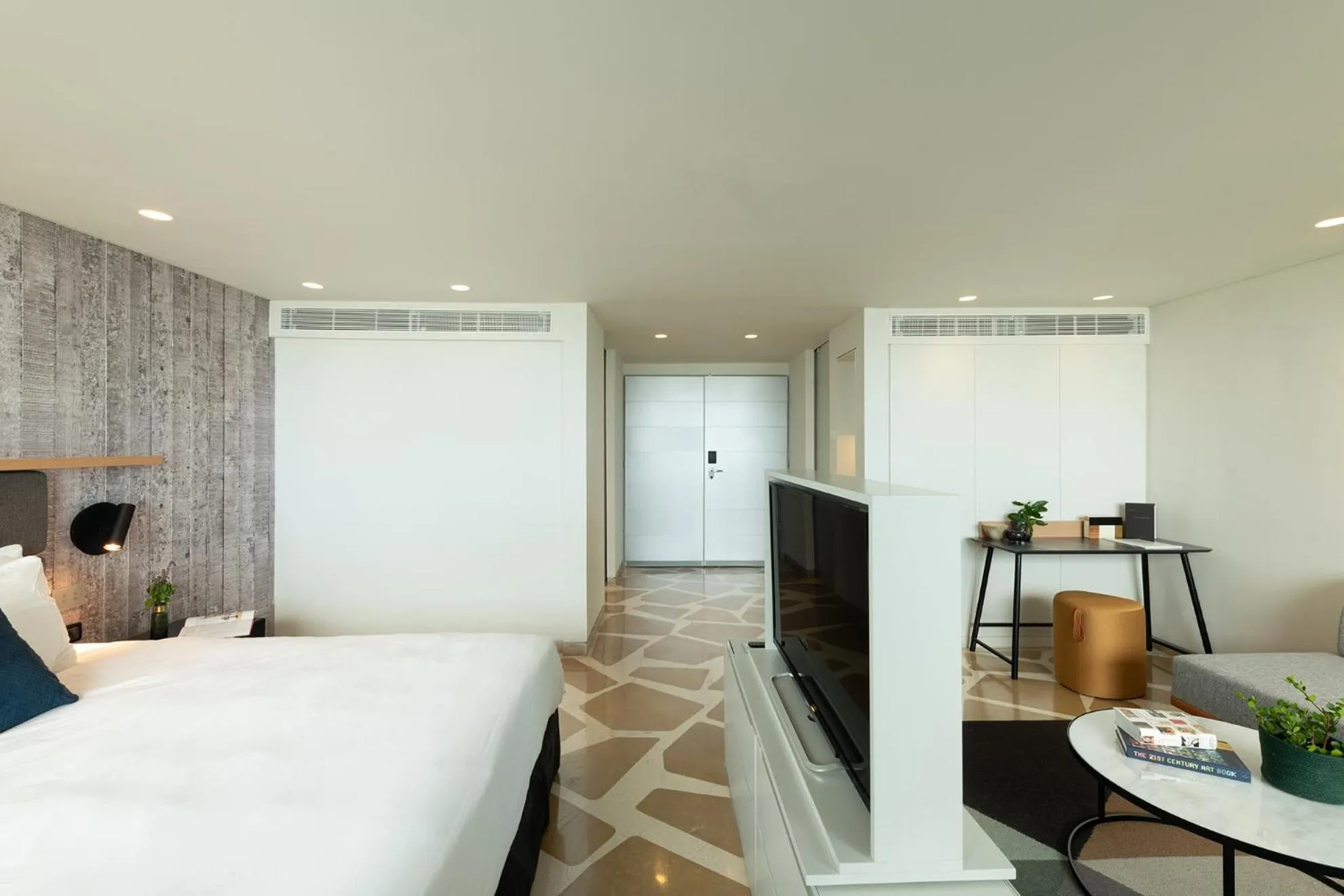 Bed in Elma Hotel and Art Complex