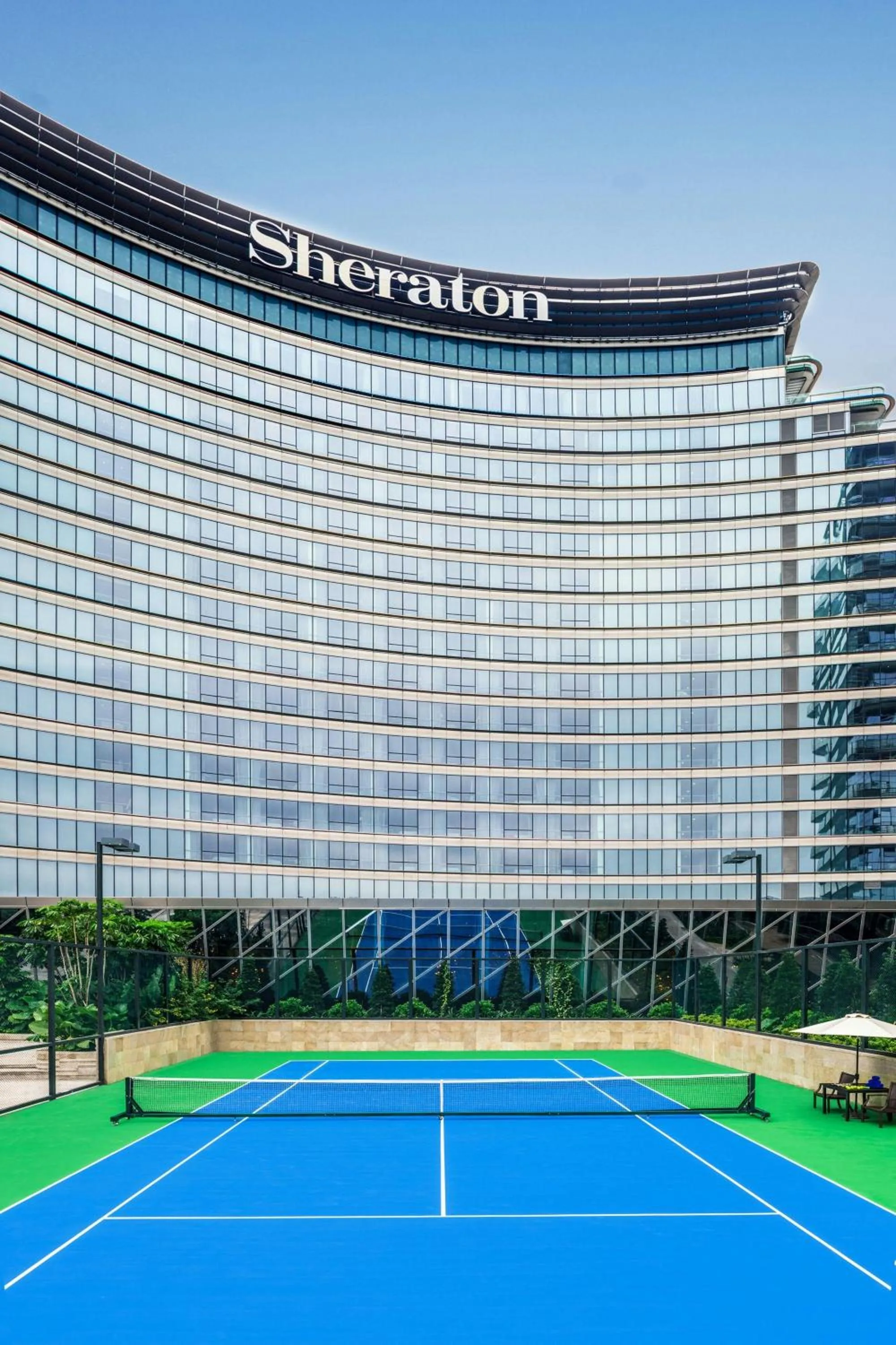 Tennis court in Sheraton Zhuhai Hotel