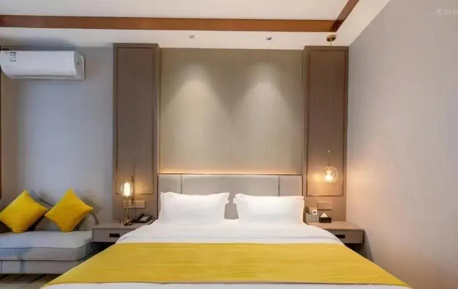 Deluxe Queen Room in Poltton International Apartment Hotel - Yangjiang Donghui Plaza Deluxe Queen Room in Poltton International Apartment Hotel - Yangjiang Donghui Plaza