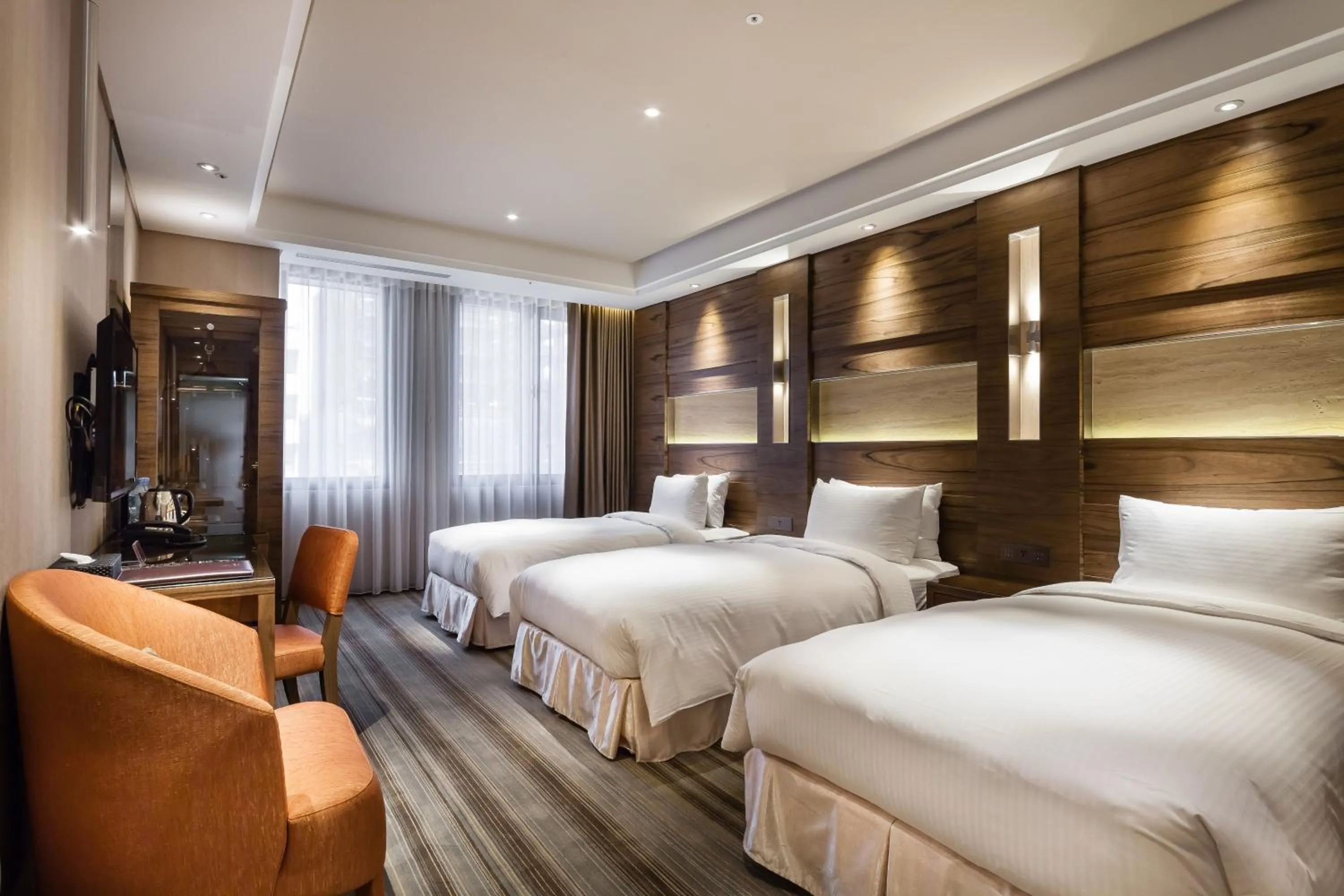 bunk bed, Bed in Green World Taipei Station