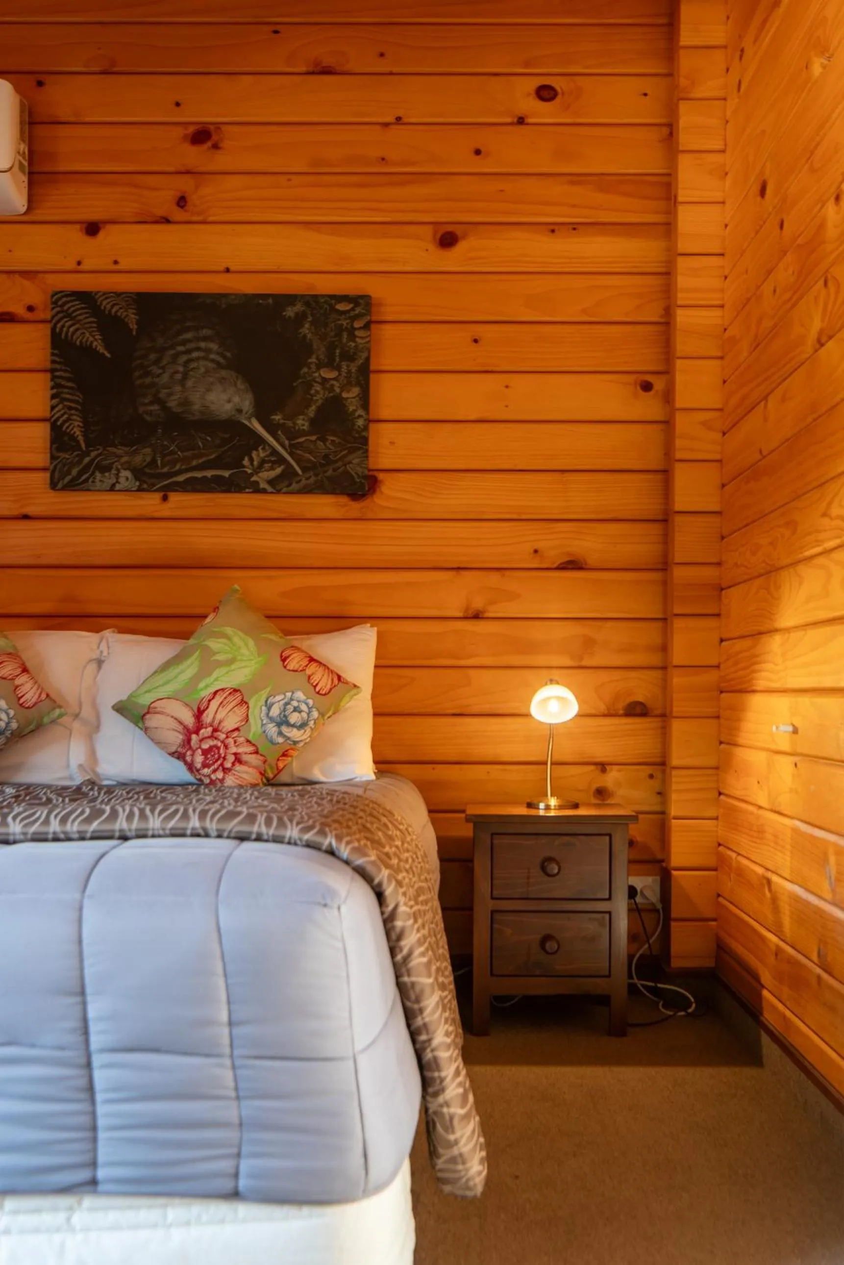 Living room in Fox Glacier Lodge