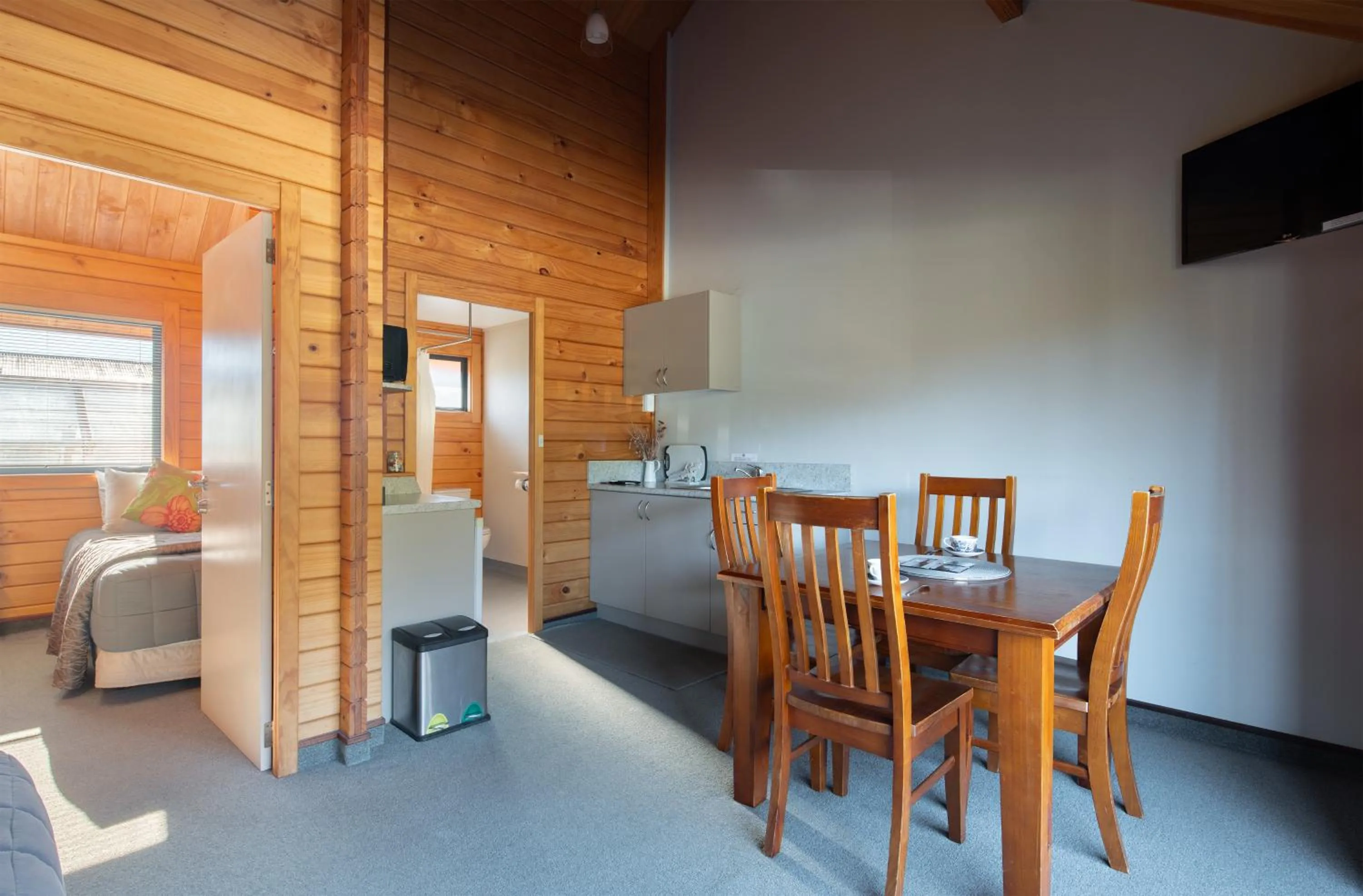 Kitchen or kitchenette in Fox Glacier Lodge