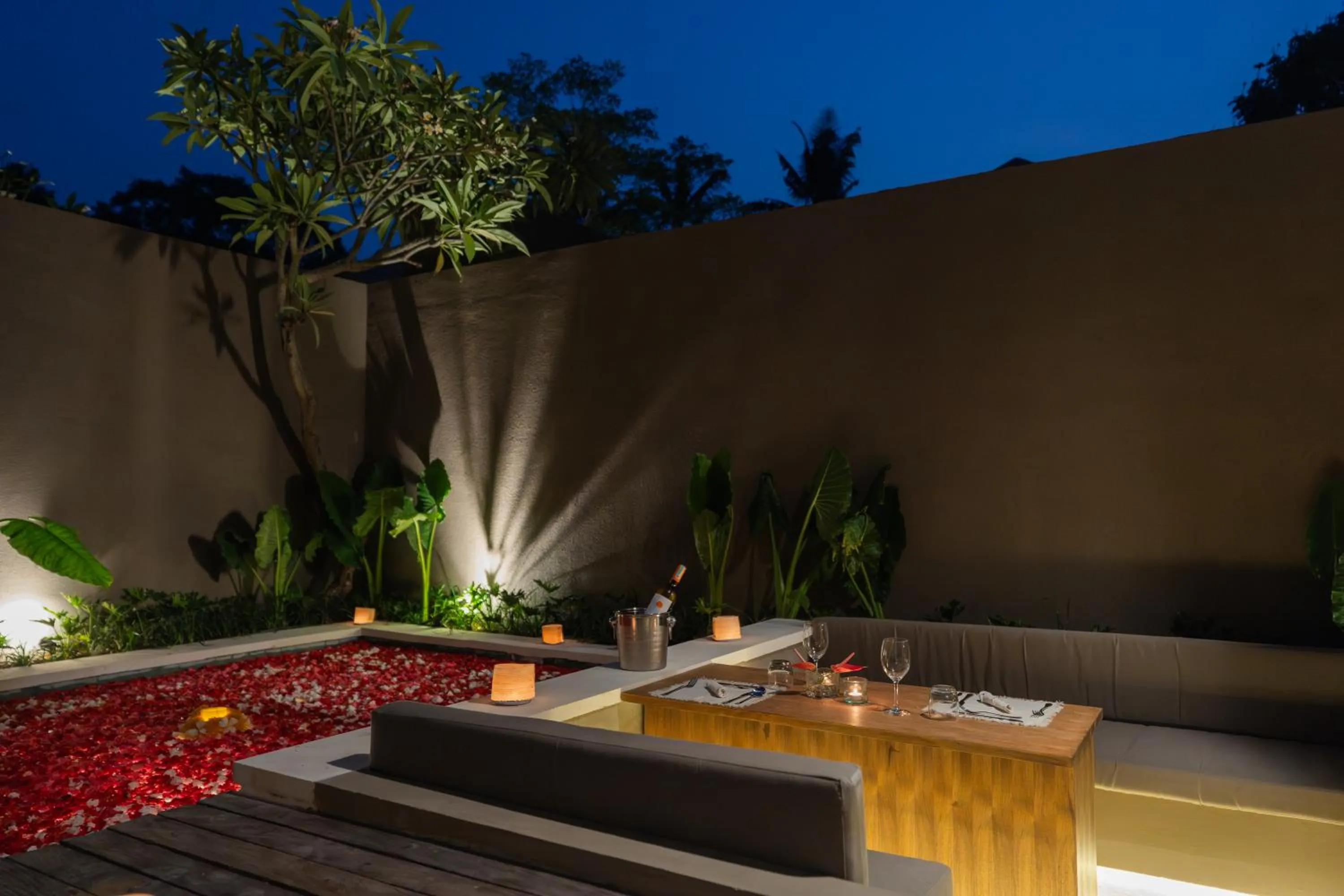 Dinner in Ubud Mas Glamping Luxury Tent