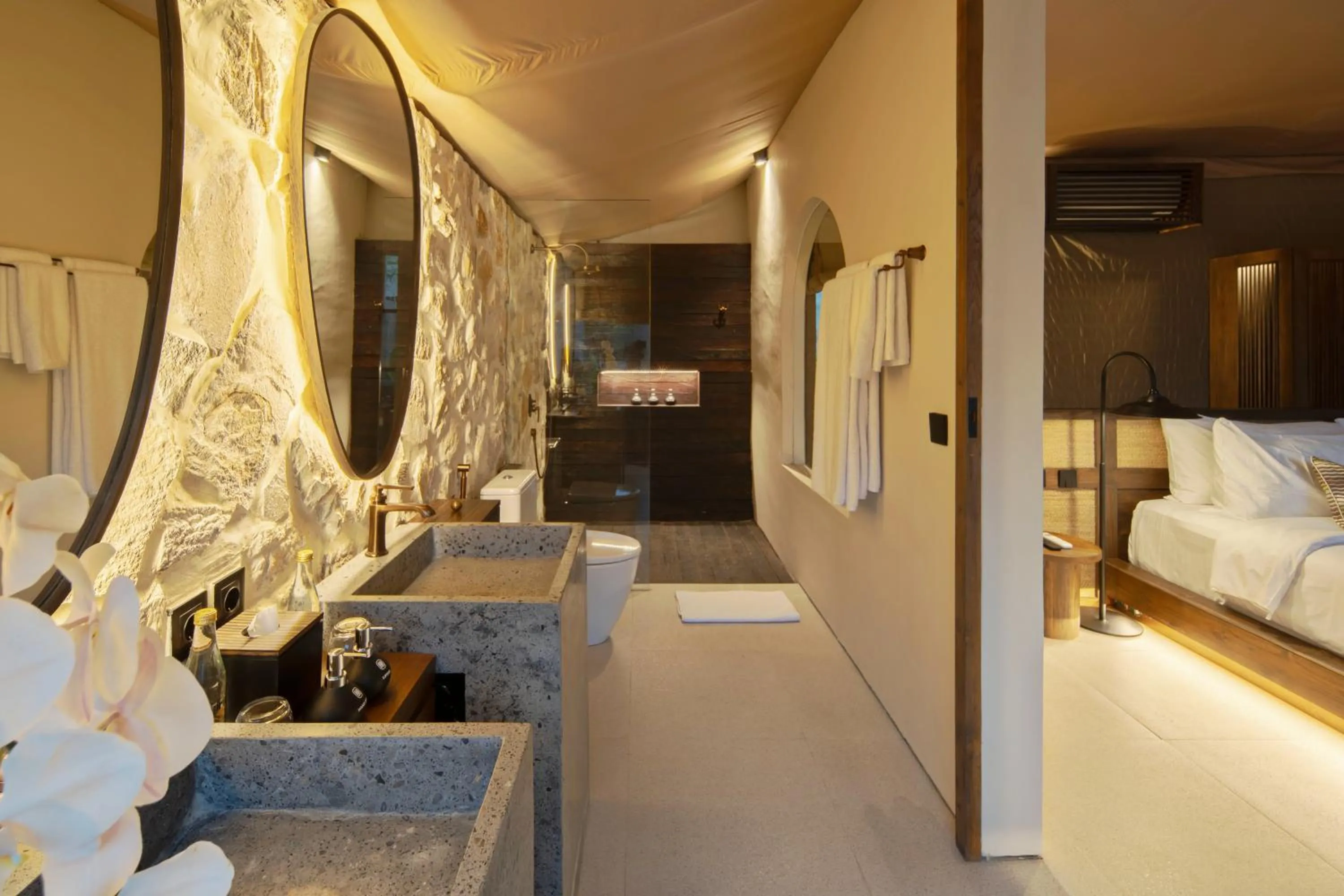 Bathroom, Bed in Ubud Mas Glamping Luxury Tent