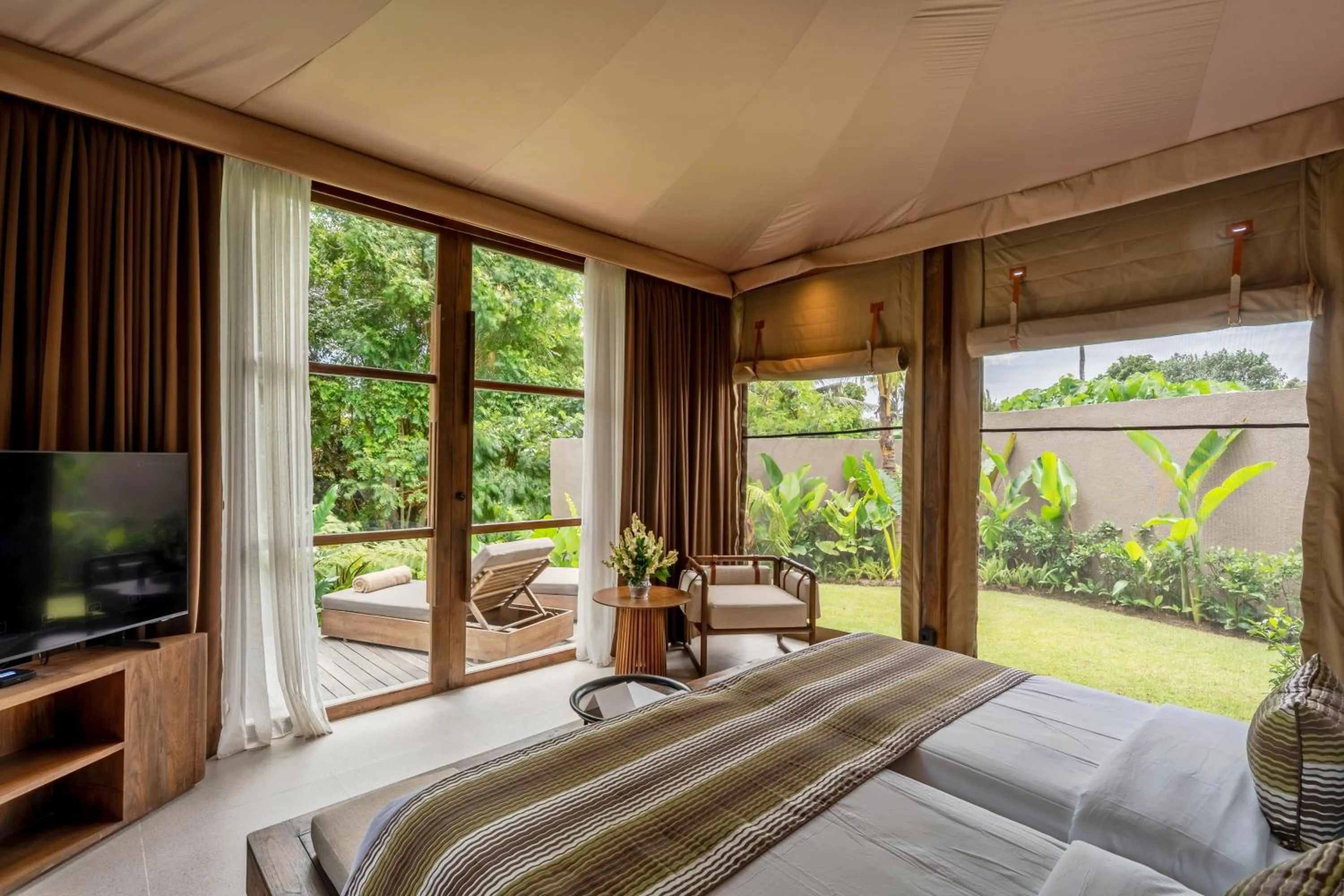 Bed in Ubud Mas Glamping Luxury Tent
