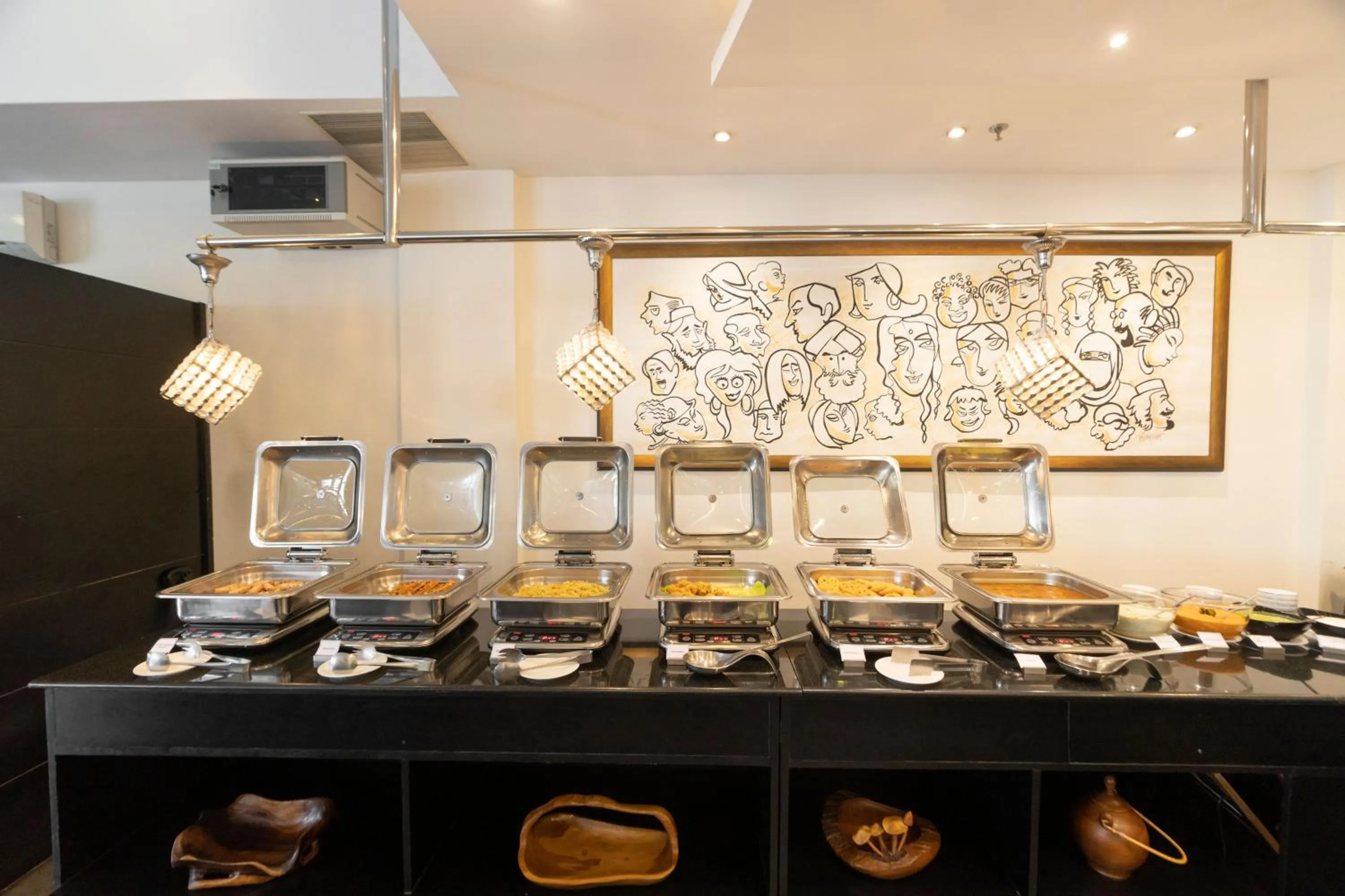 Restaurant/places to eat in The Panoramic Getaway