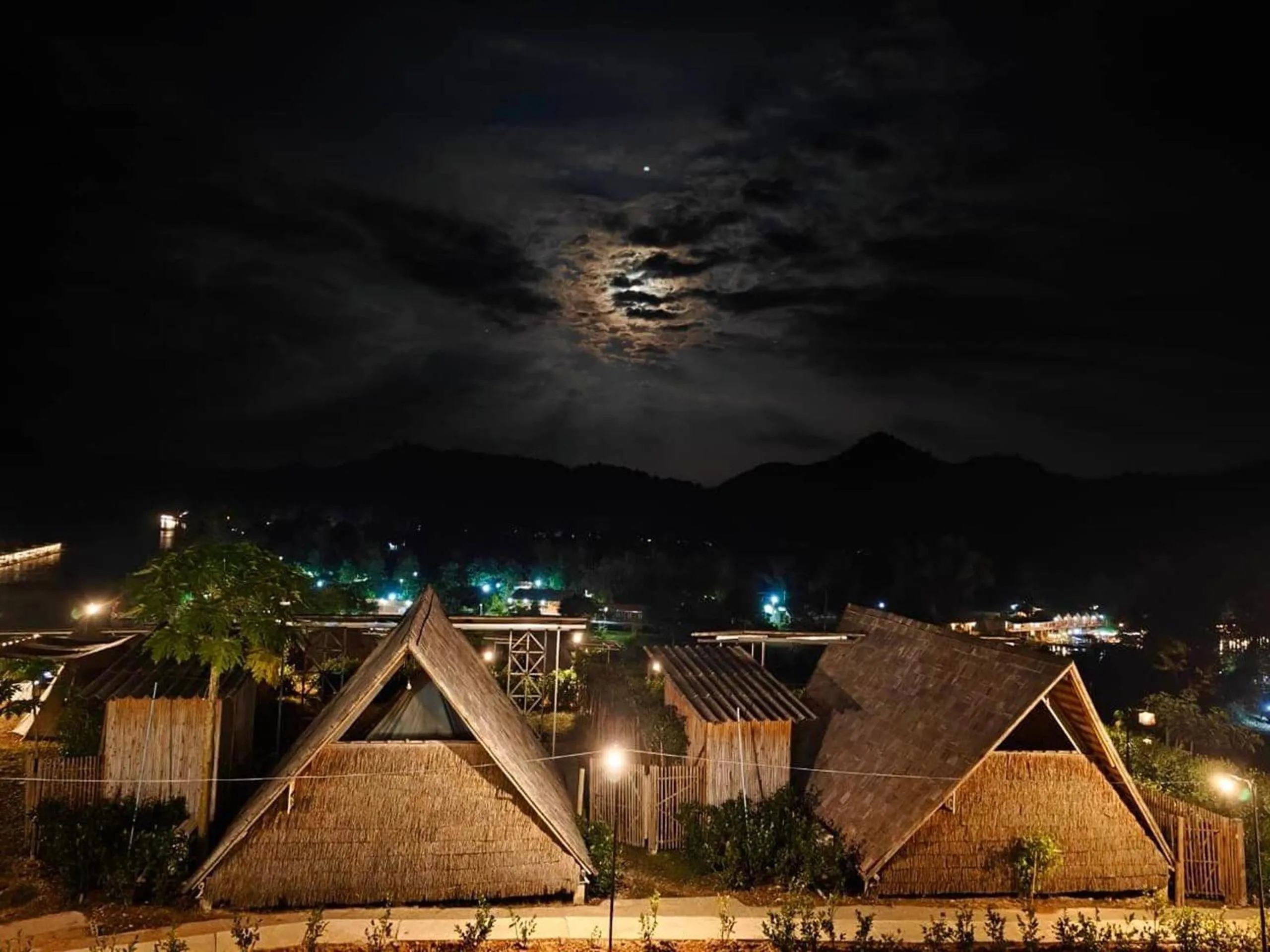 Night in Fuang Dao Mountain Resort