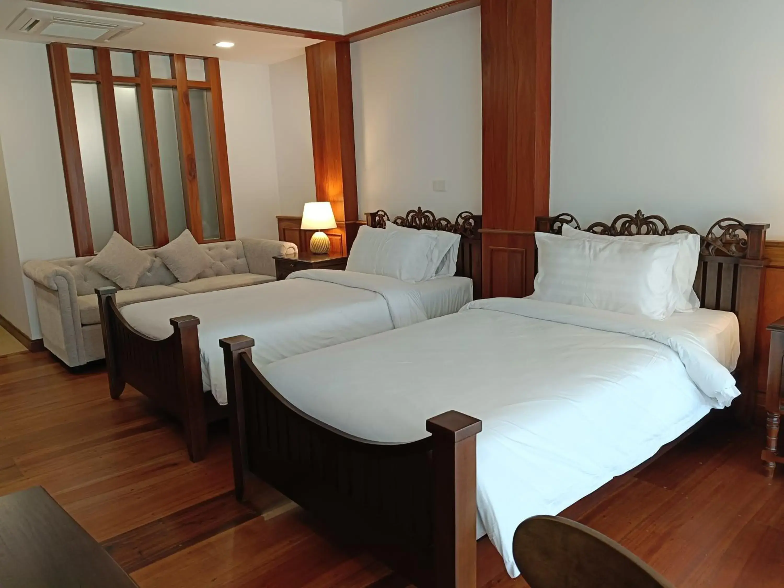 Twin Room in Phubarn VimarnVangvieng Resort Twin Room in Phubarn VimarnVangvieng Resort