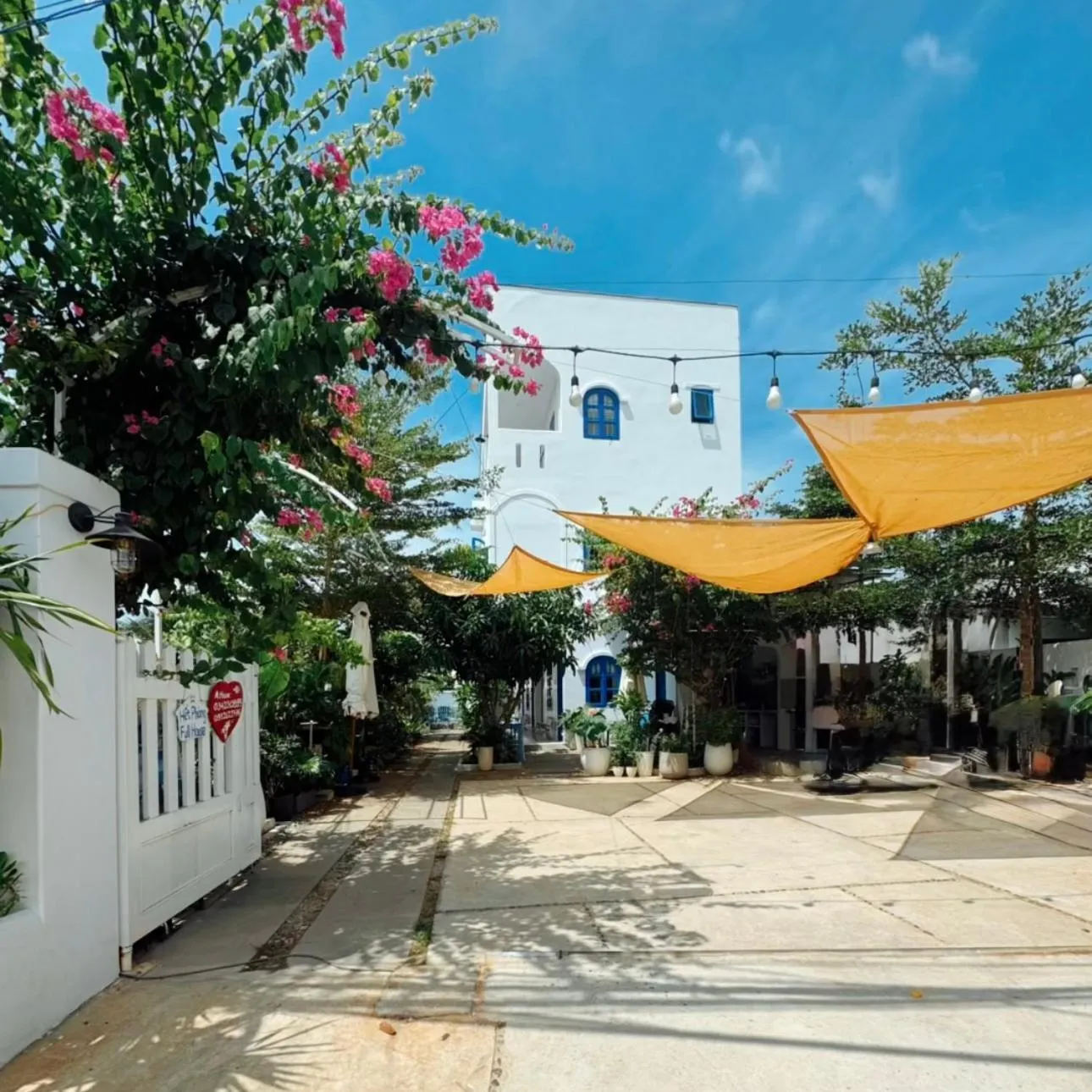 A House - homestay Mui Ne