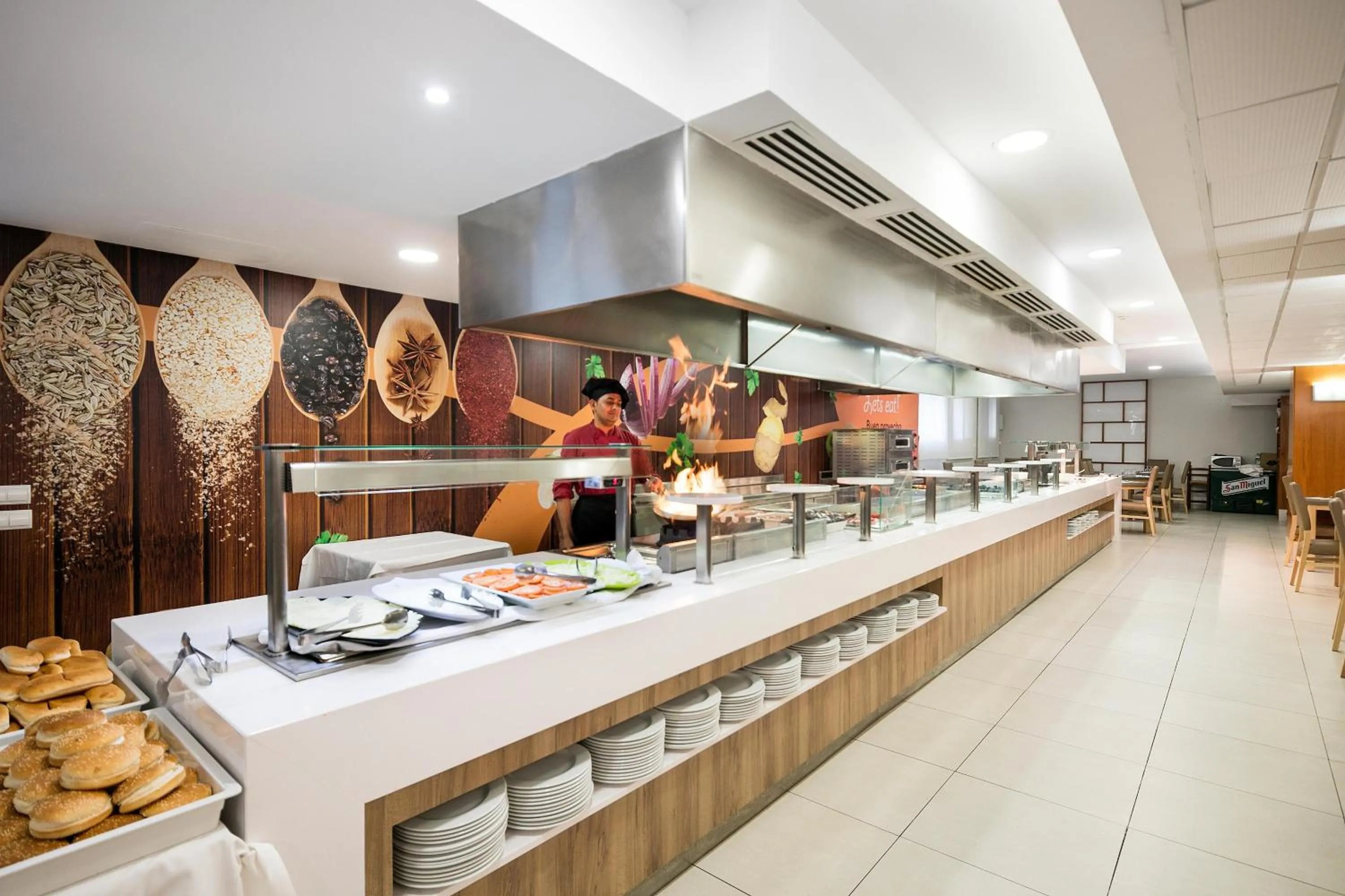 Restaurant/places to eat in Hotel Best Oasis Park