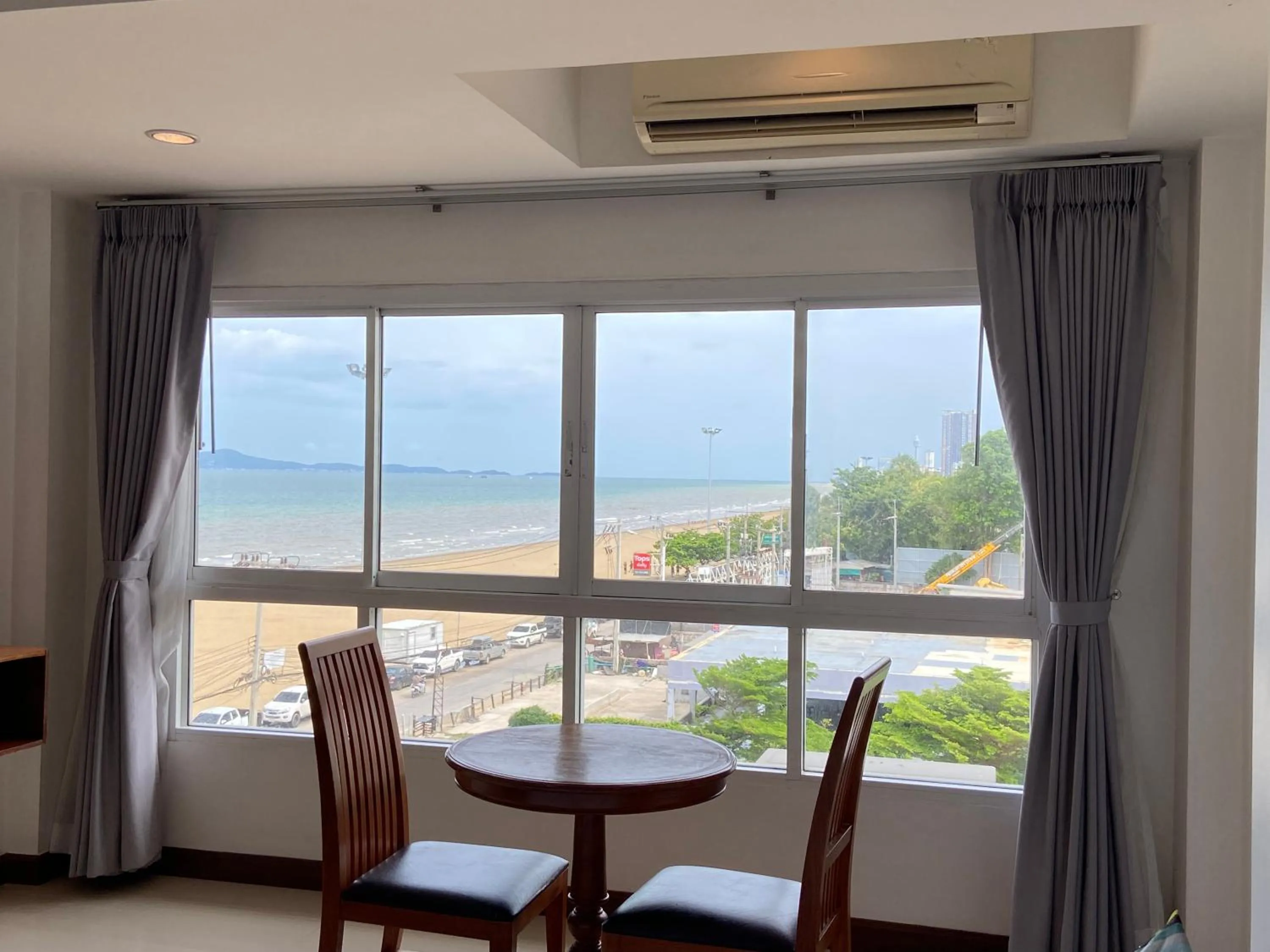 Balcony/Terrace in KP Seaview Jomtien