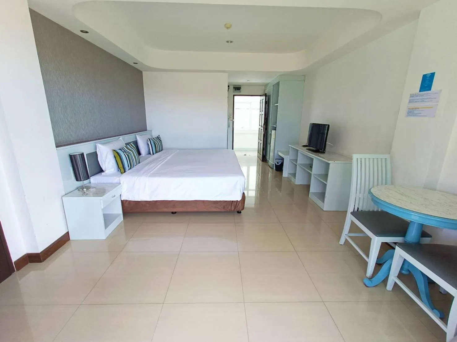 Bed in KP Seaview Jomtien