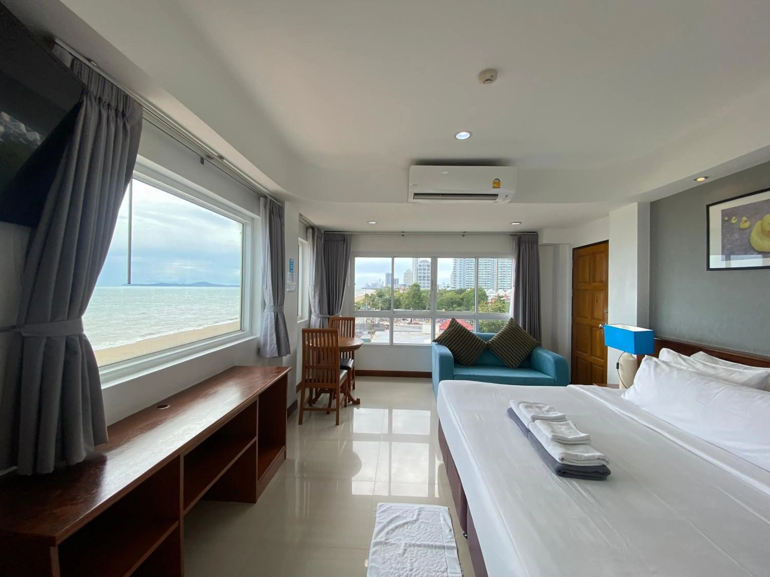 Bedroom, Bed in KP Seaview Jomtien