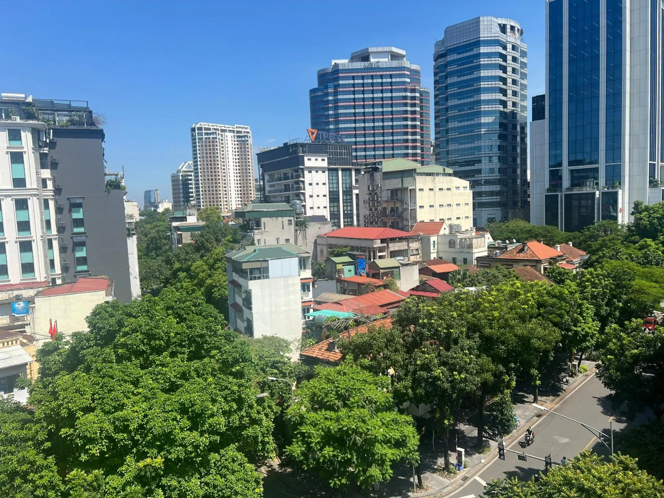 Day in Eco Nest Hotel & Apartment