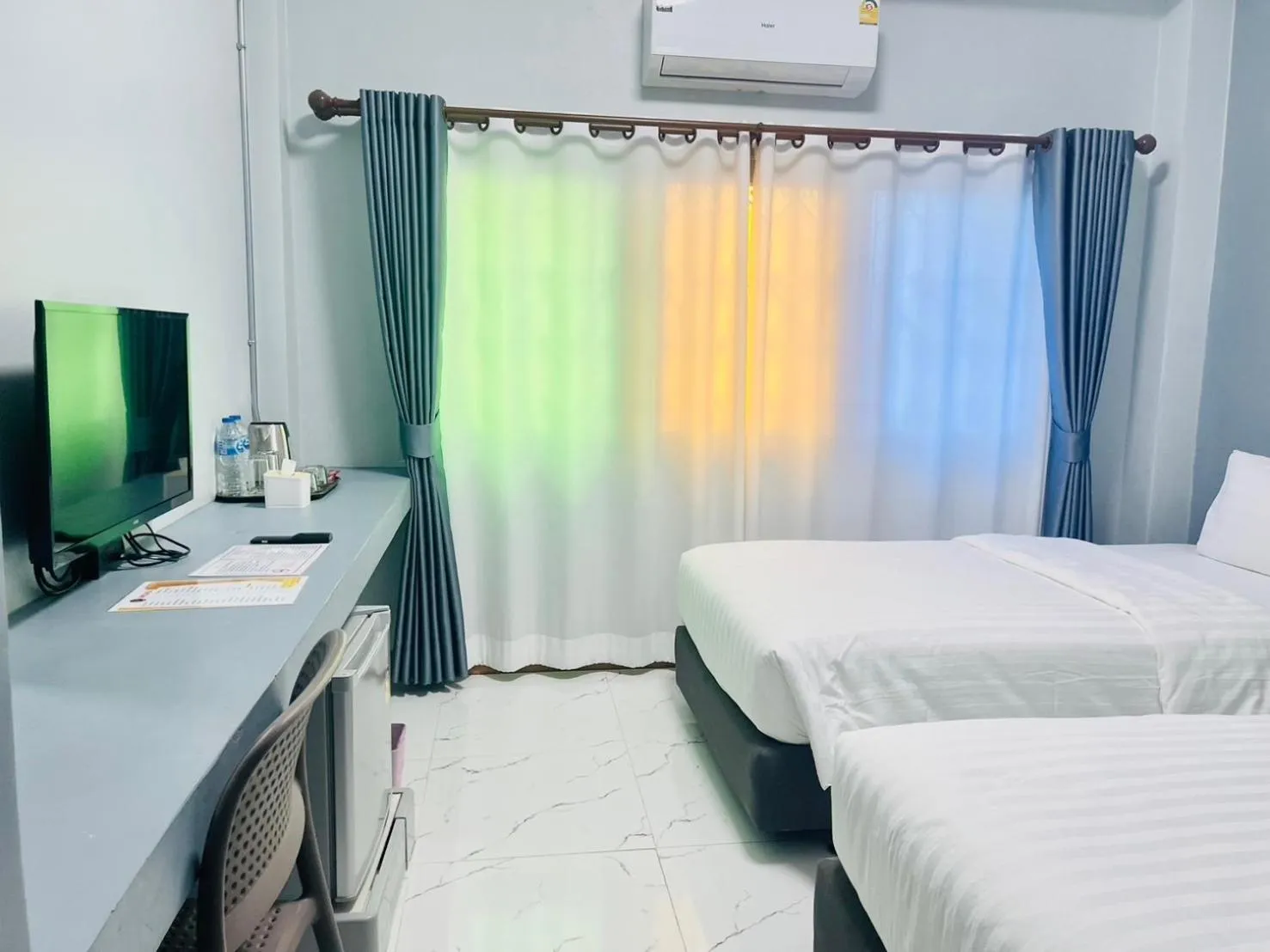 Bedroom, Bed in Chainatgrand Hotel