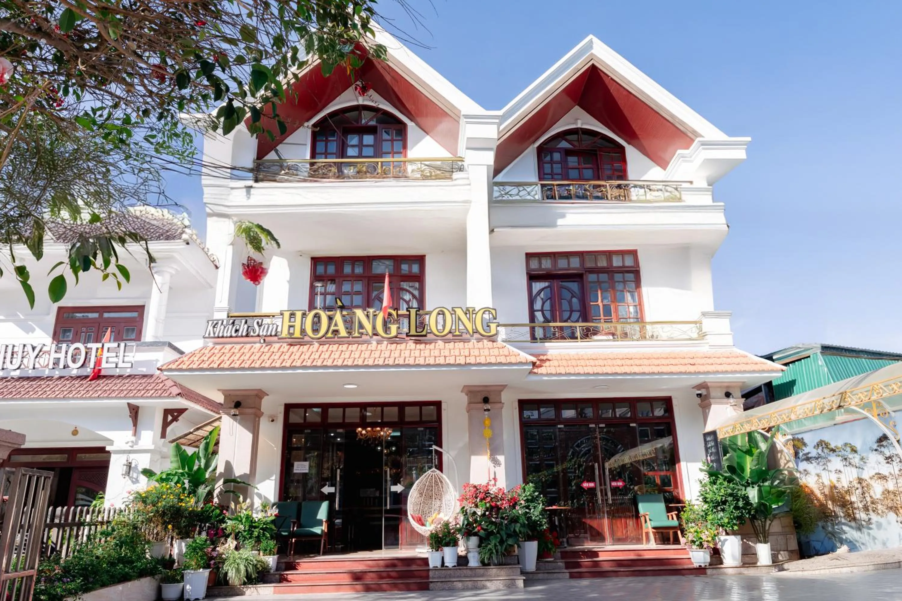 Property building in Hoang Long Hotel Da Lat City