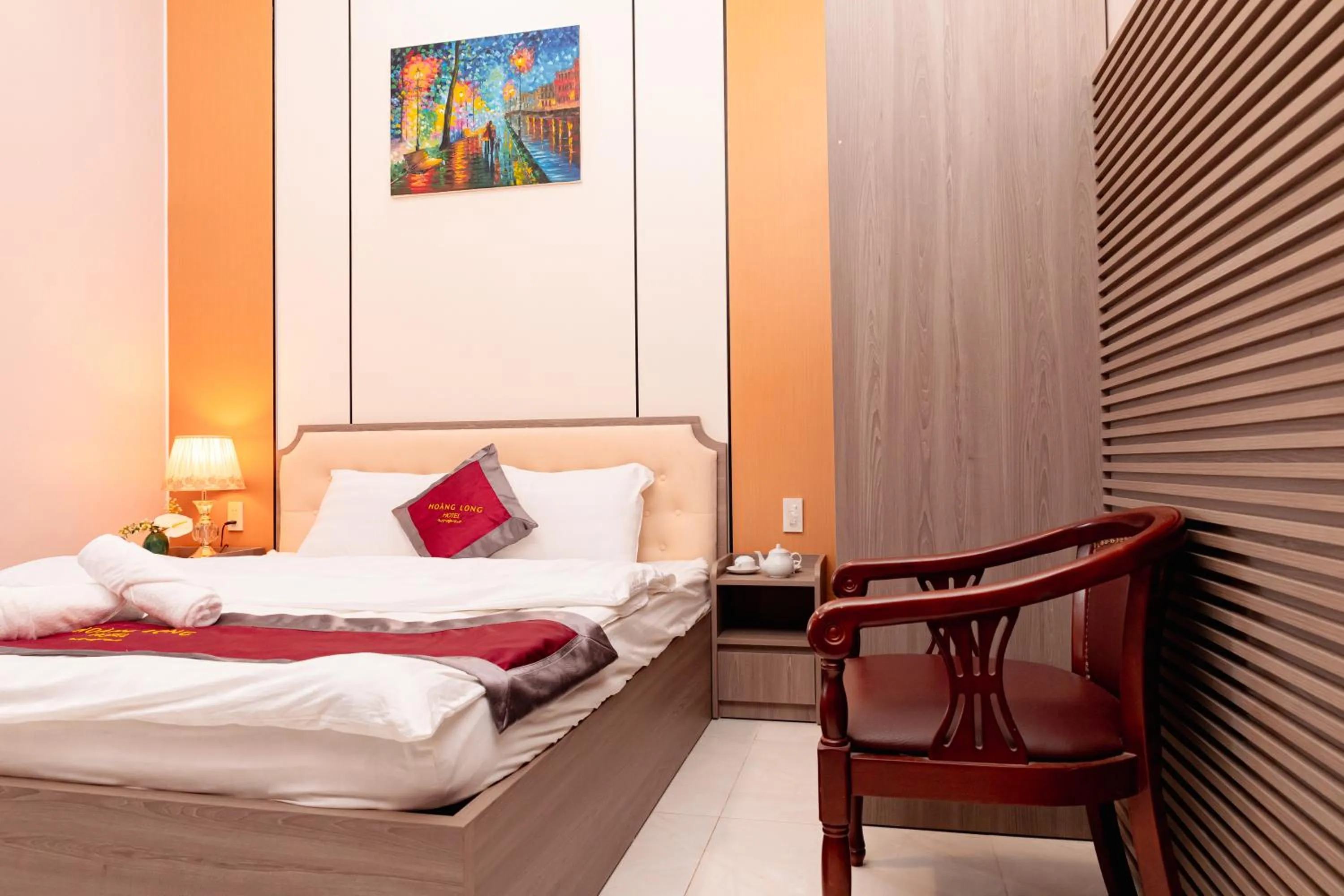 Bedroom, Bed in Hoang Long Hotel Da Lat City